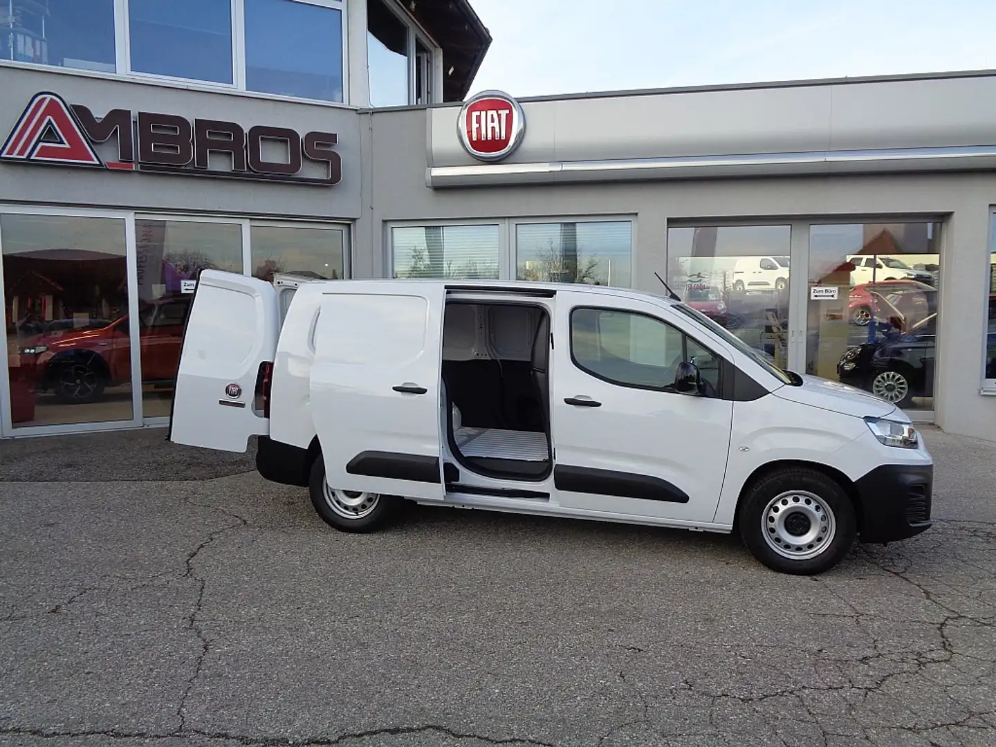 Fiat Doblo Doblo eDoblo Electric KW XL 50 kWh Langer Radst... Weiß - 2