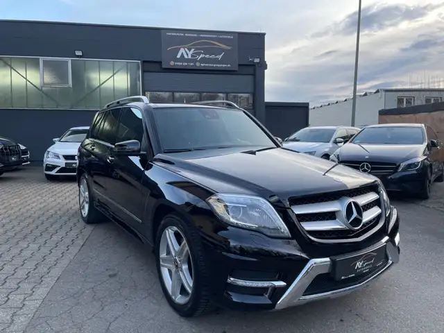 Mercedes-Benz GLK 220 CDI BlueEffic. 4Matic LED/PANO/AHK/AMG