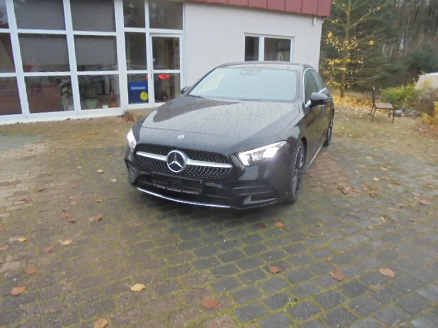 Mercedes-Benz A 200 A 200 AMG LINE Schwarz - 1