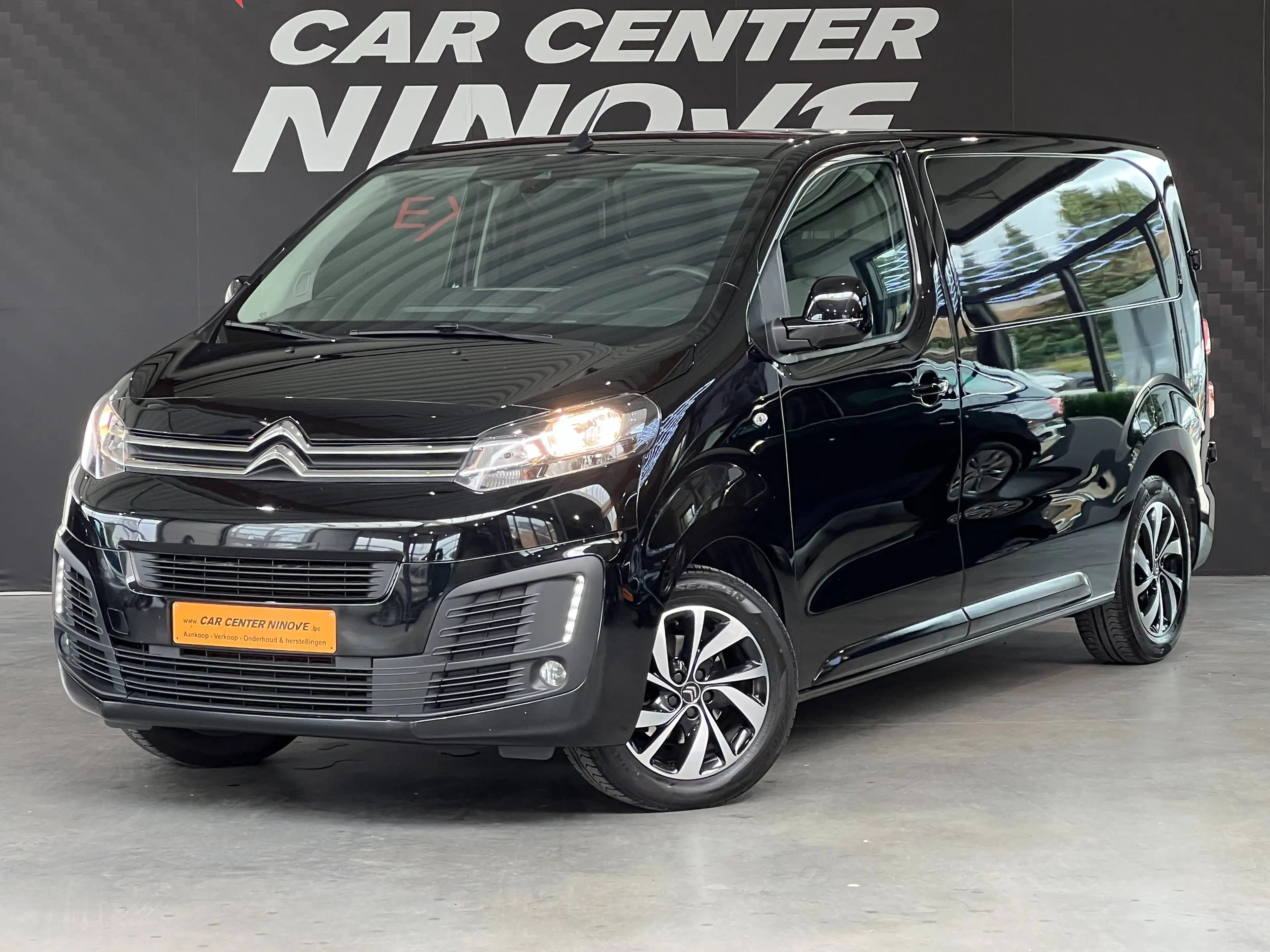 Citroen Jumpy 2.0 HDI / FULL BLACK / APP CAR-PLAY