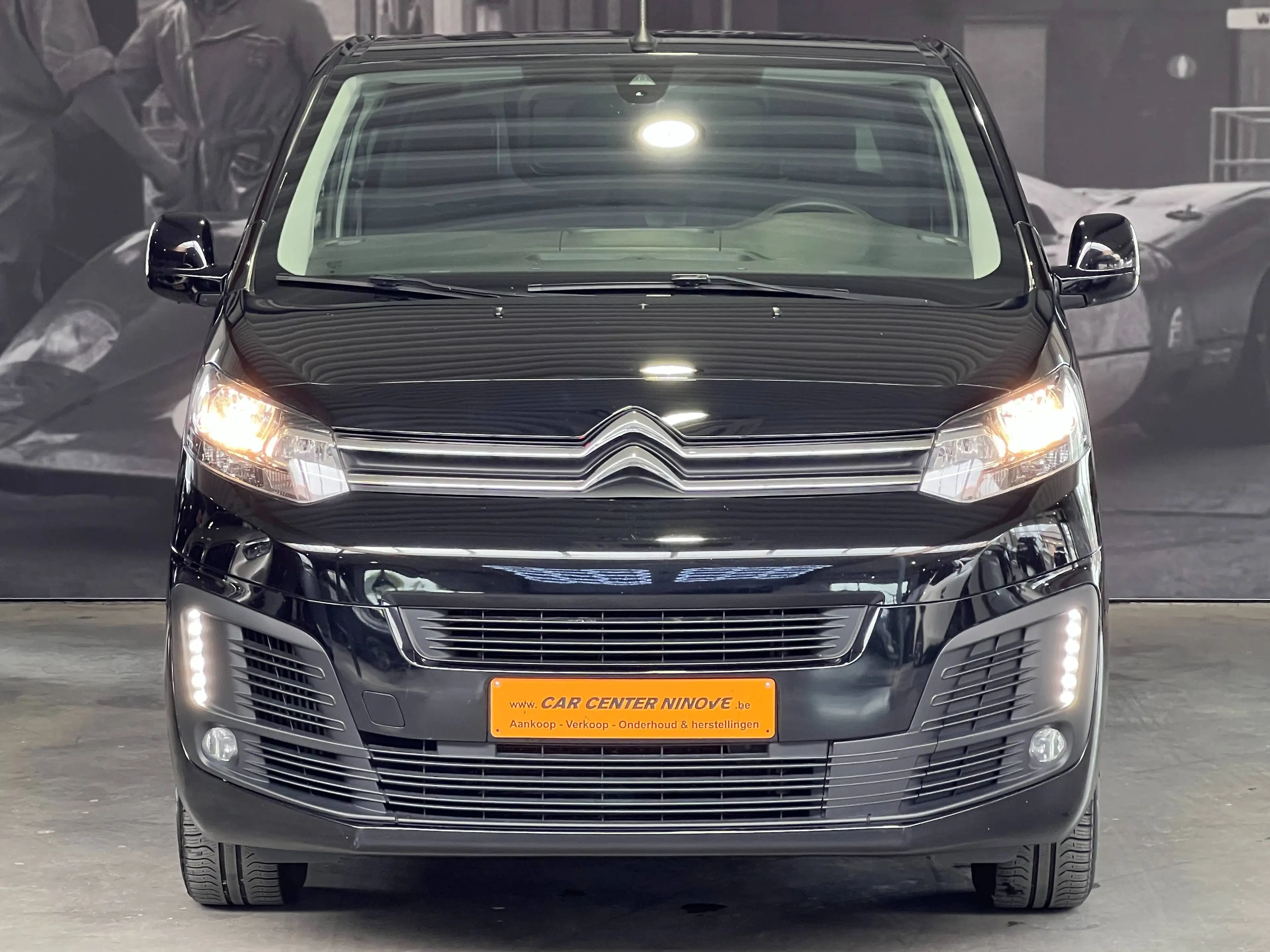 Citroen Jumpy 2.0 HDI / FULL BLACK / APP CAR-PLAY — photo 10