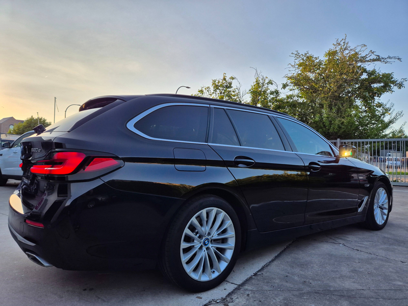 BMW 520 eA Touring / LUXURY LINE / PHEV HYBRID / 2022 ! — photo 5