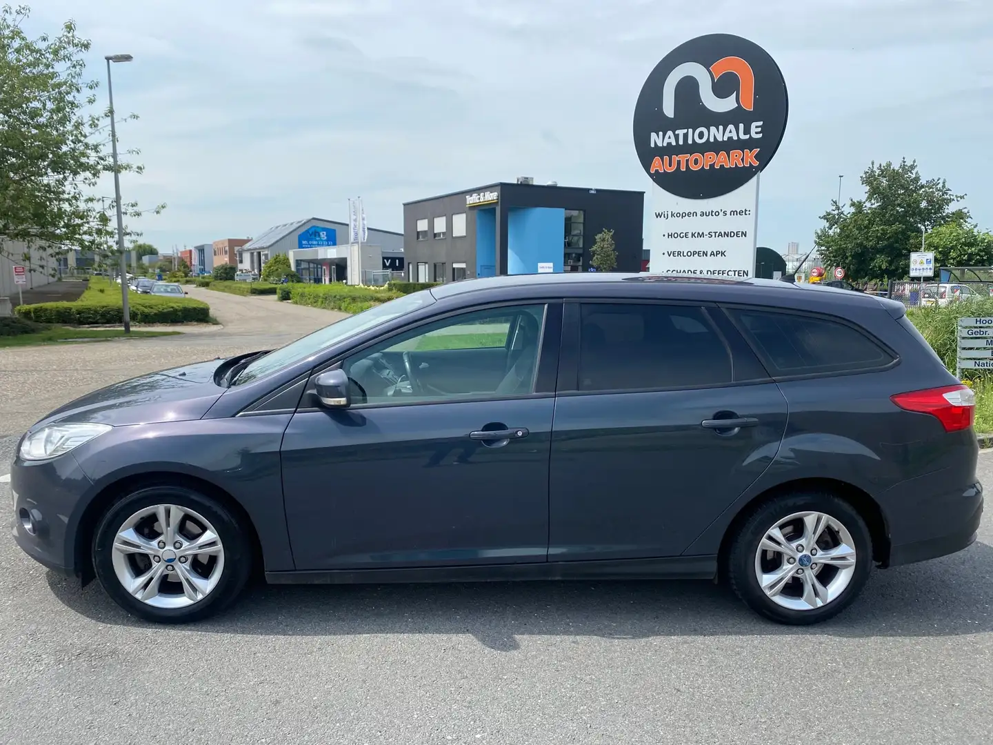 Ford Focus Wagon 2013 * 1.6 TDCI ECOnetic Lease Trend * LMV * Grijs - 2