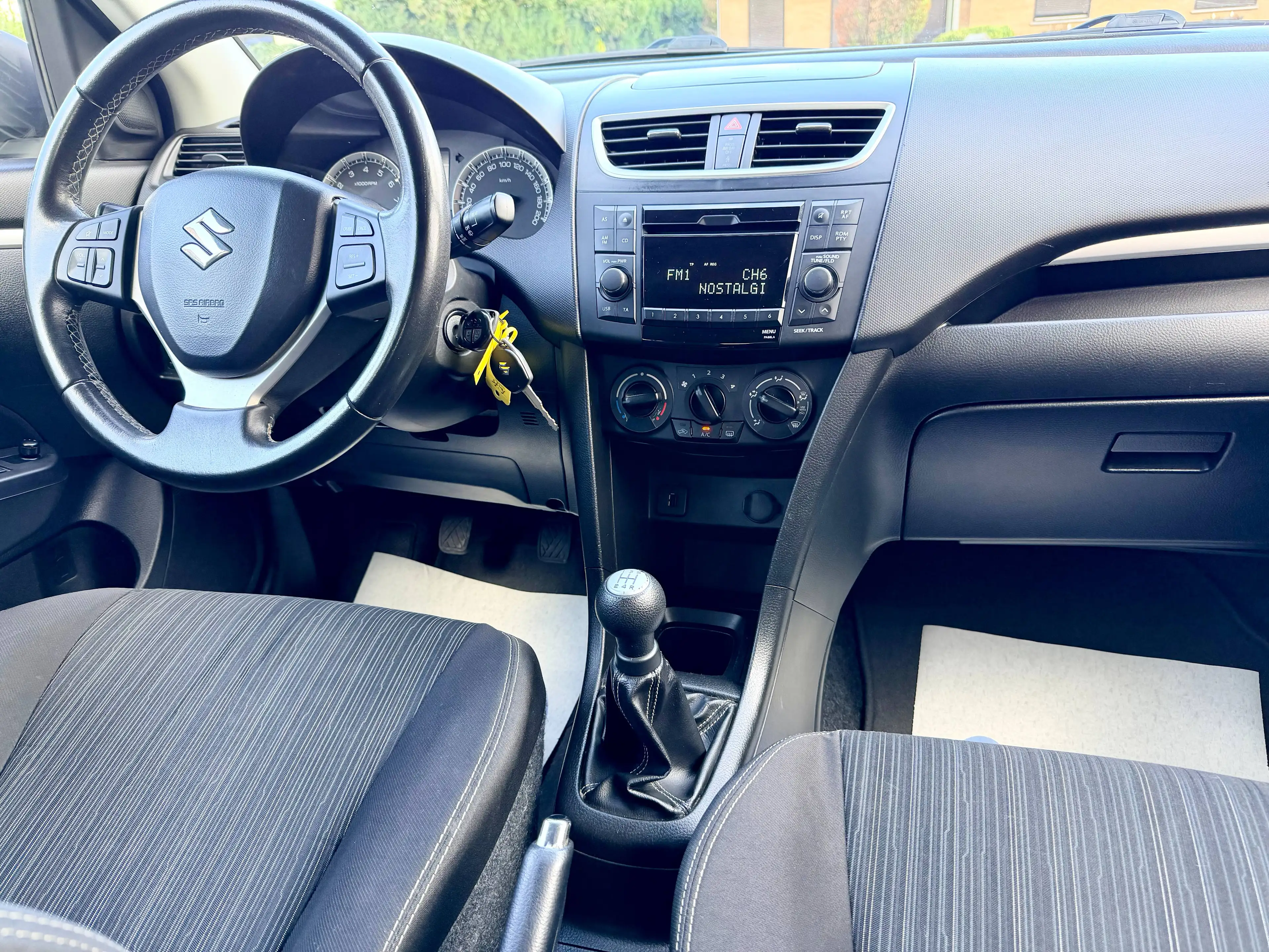 Suzuki Swift 1.2i*1er PROP*AIRCO*LED*GARANTIE* — photo 12
