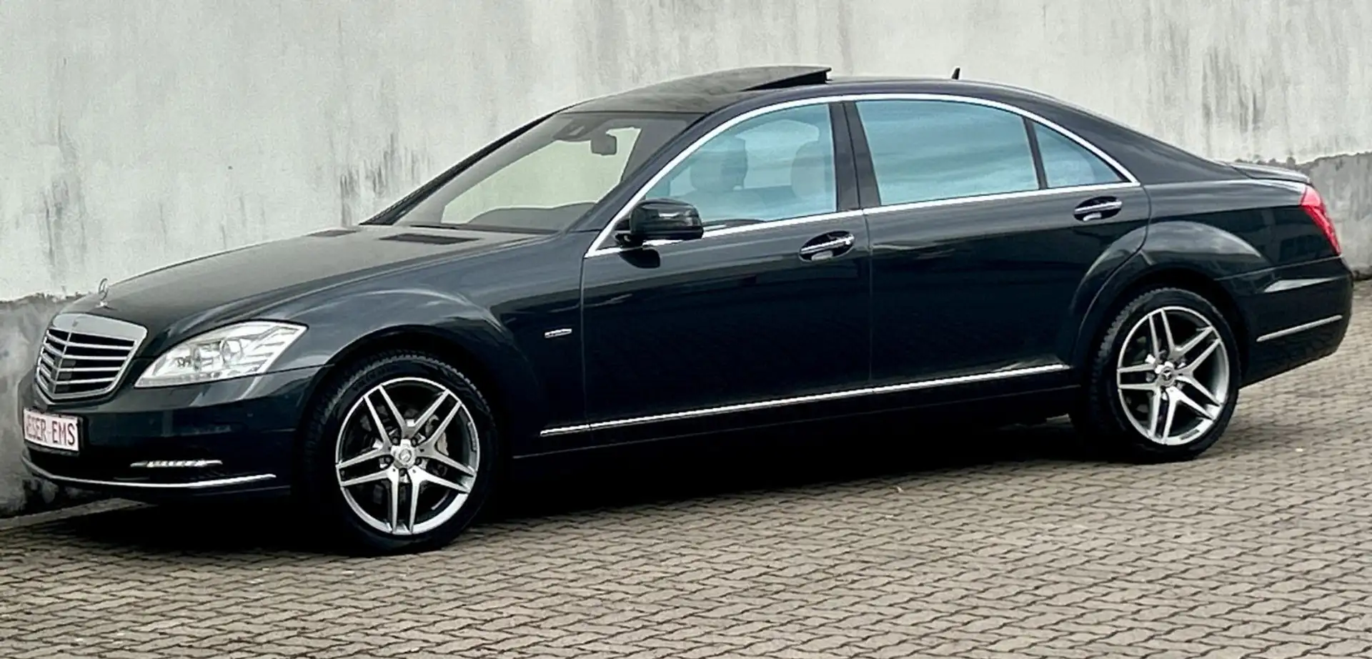 Mercedes-Benz S 350 L BlueTec 4Matic SoftClose ACC eGSD AMGAlu Schwarz - 1