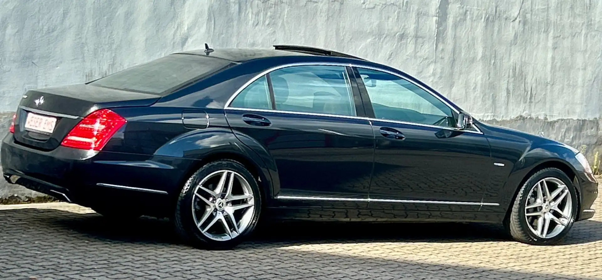 Mercedes-Benz S 350 L BlueTec 4Matic SoftClose ACC eGSD AMGAlu Schwarz - 2