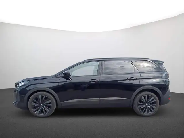 Peugeot 5008 view 4