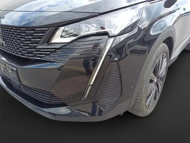 Peugeot 5008 view 9