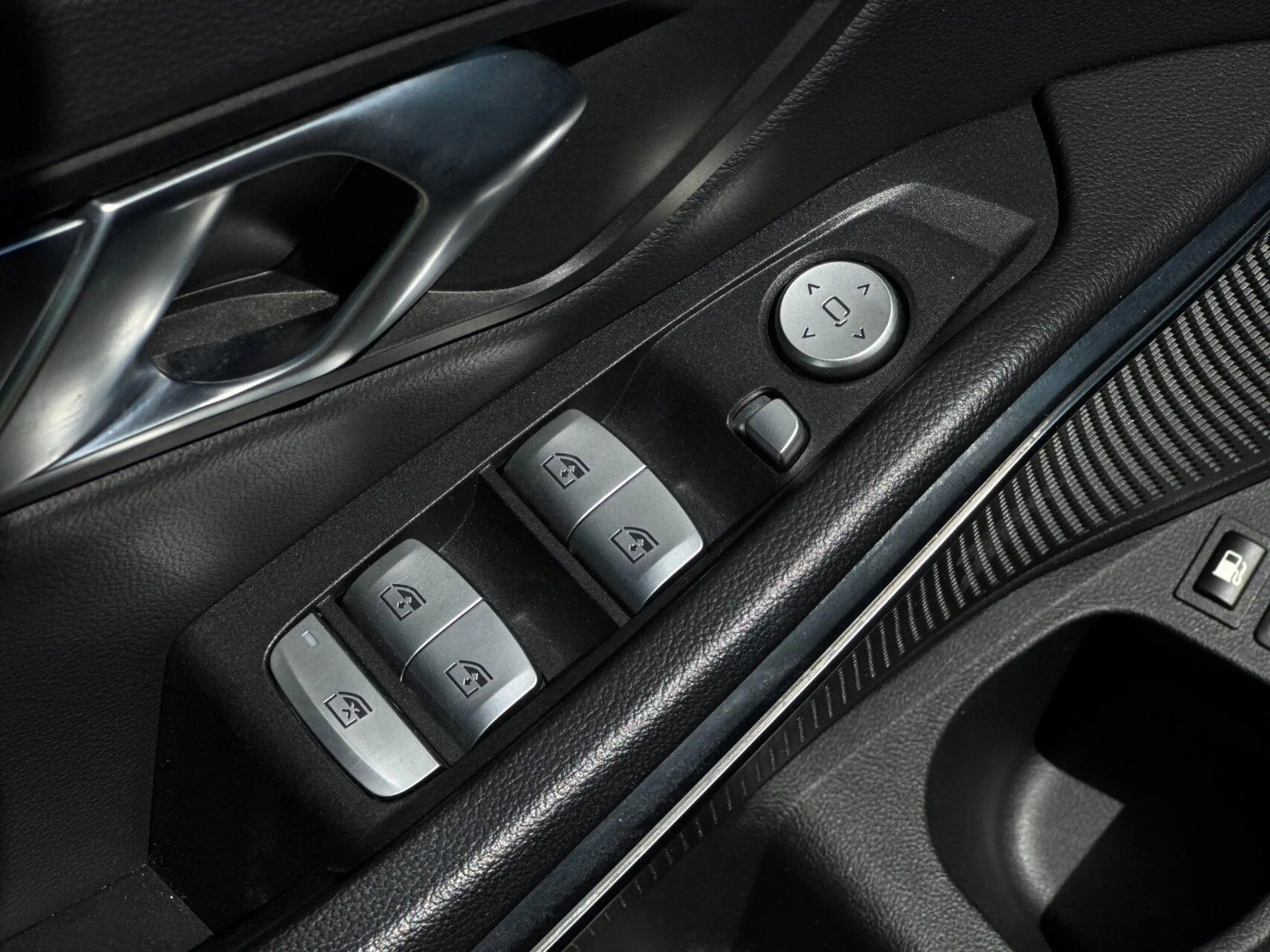 BMW 320 3-serie Touring 320e Sport Line PHEV // Panorama D — photo 15