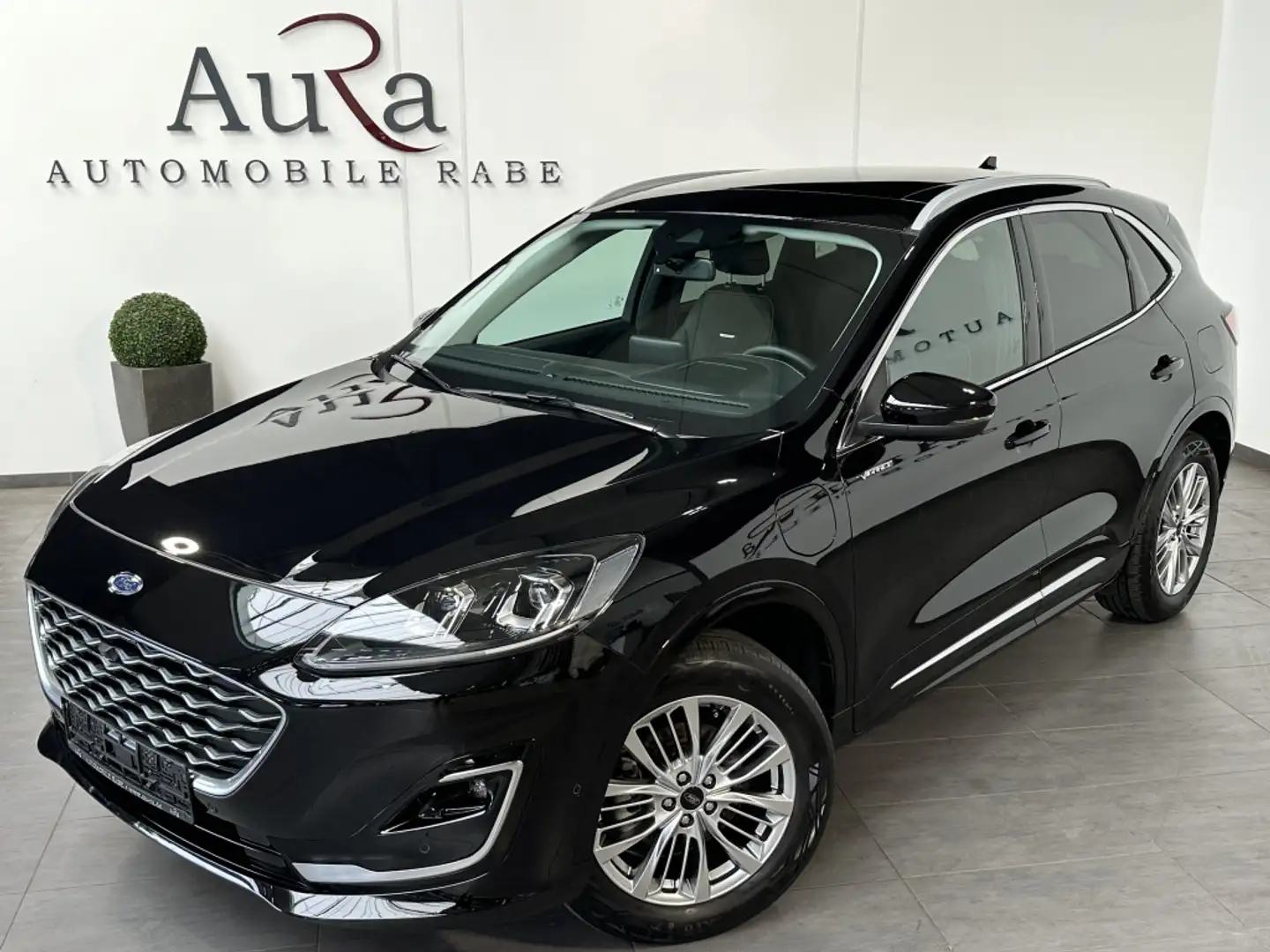 Ford Kuga 2.5 Plug-In Hybrid Vignale NAV+LED+PANO+ACC Negru - 1