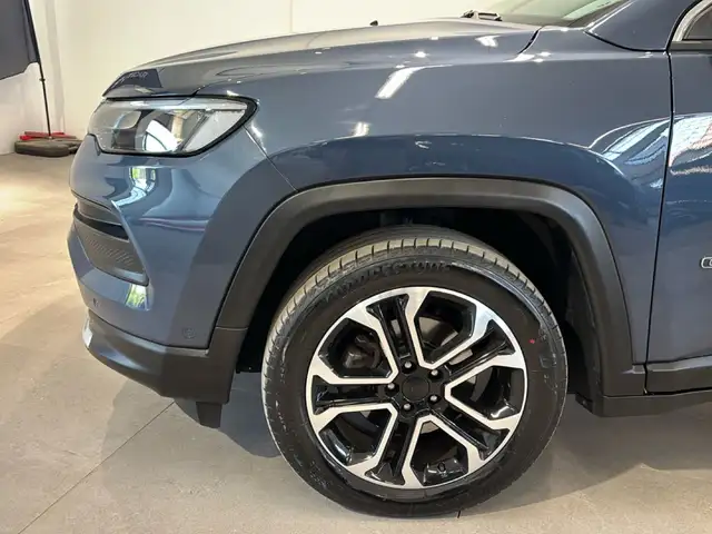 Jeep Compass view 8