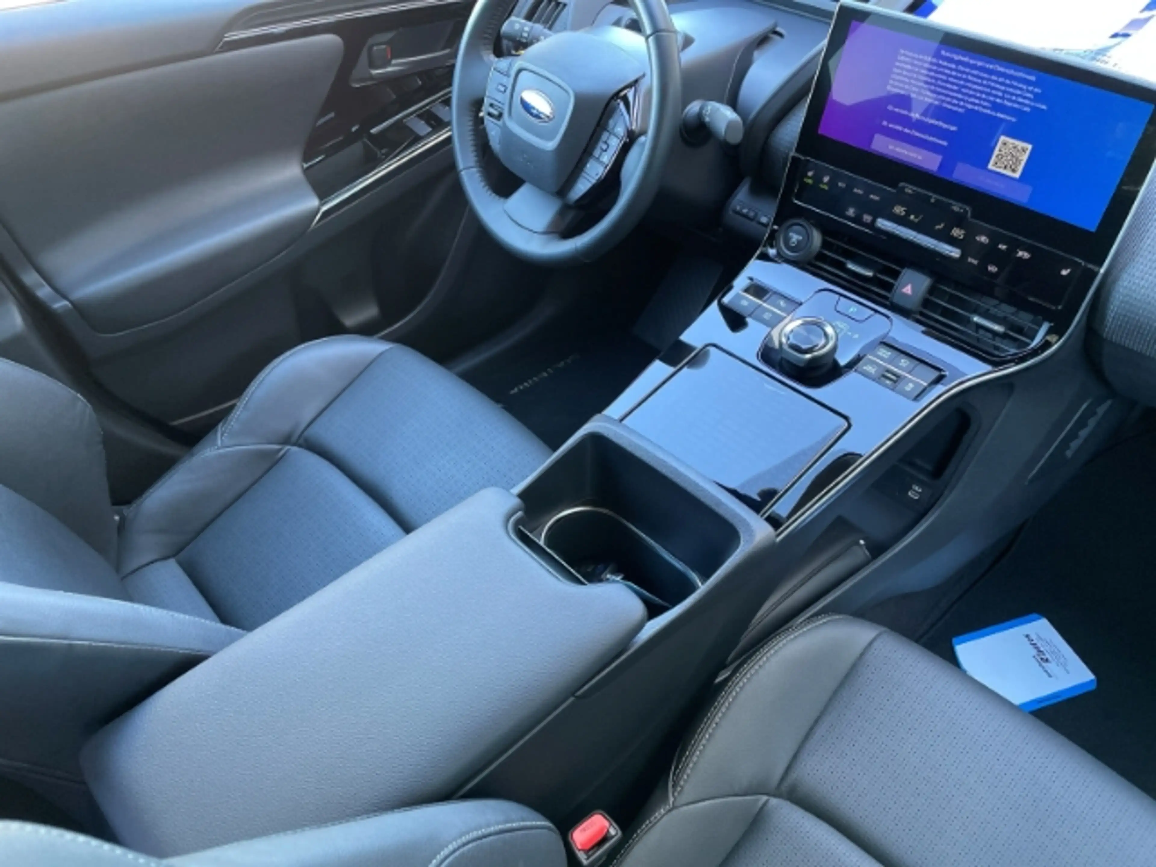Subaru Solterra Elektro, Platinum AWD, Navi, Sitzheizung — photo 3