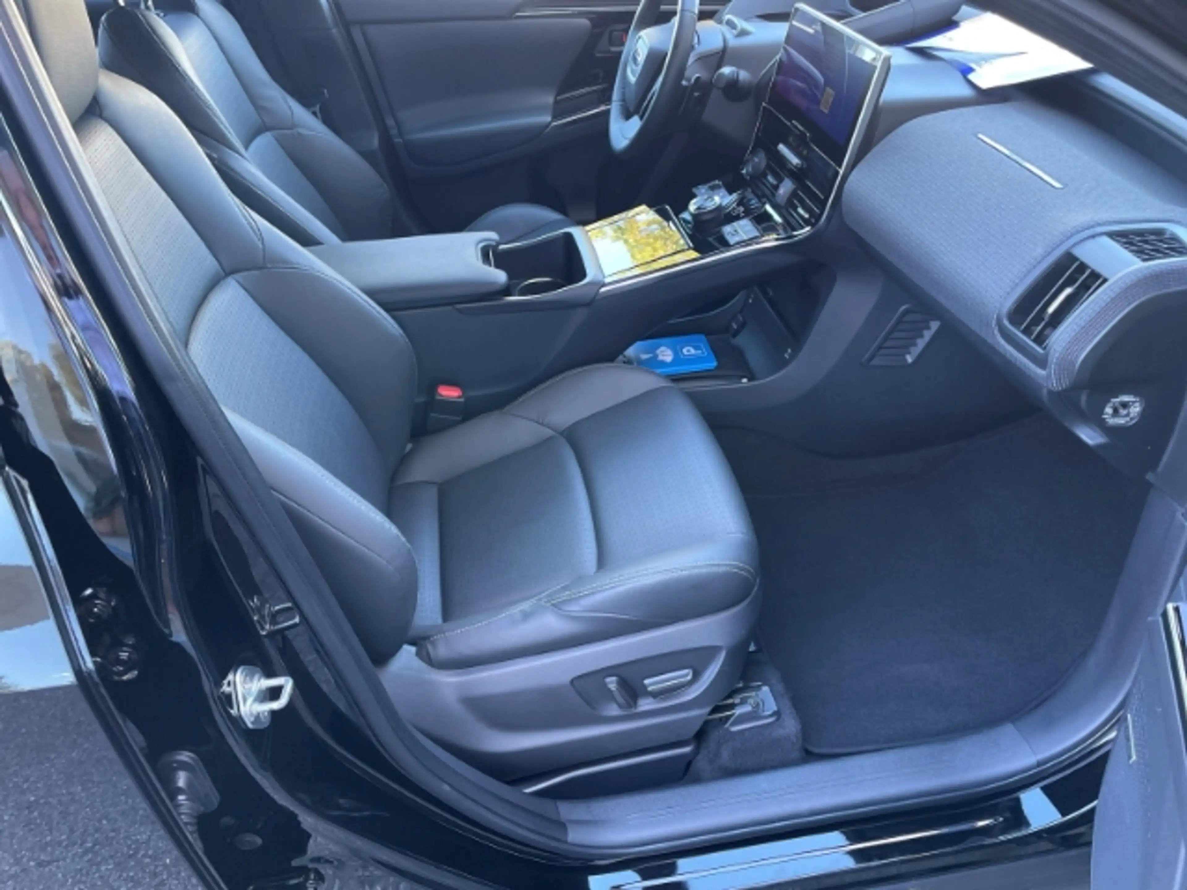 Subaru Solterra Elektro, Platinum AWD, Navi, Sitzheizung — photo 5