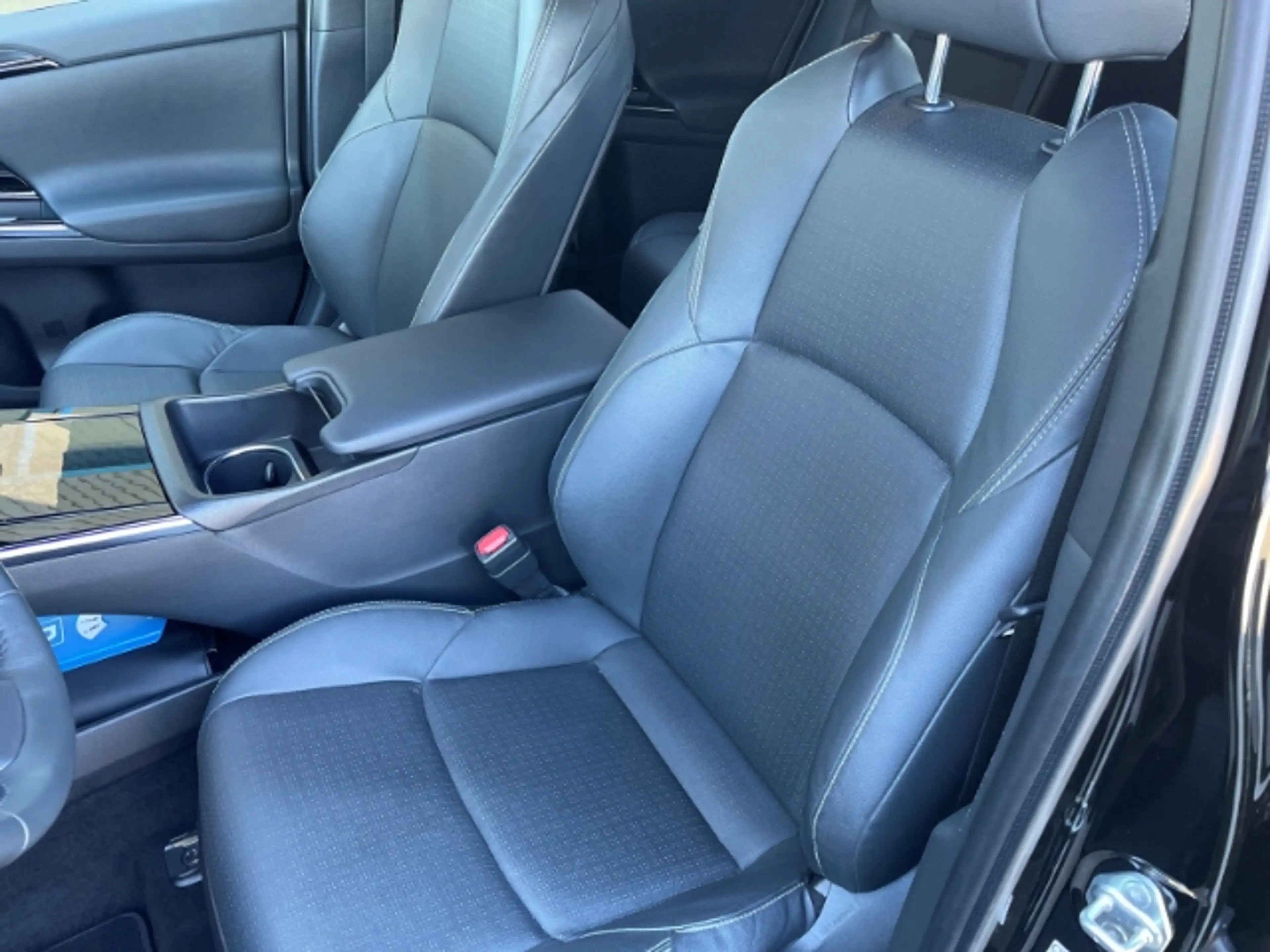 Subaru Solterra Elektro, Platinum AWD, Navi, Sitzheizung — photo 15