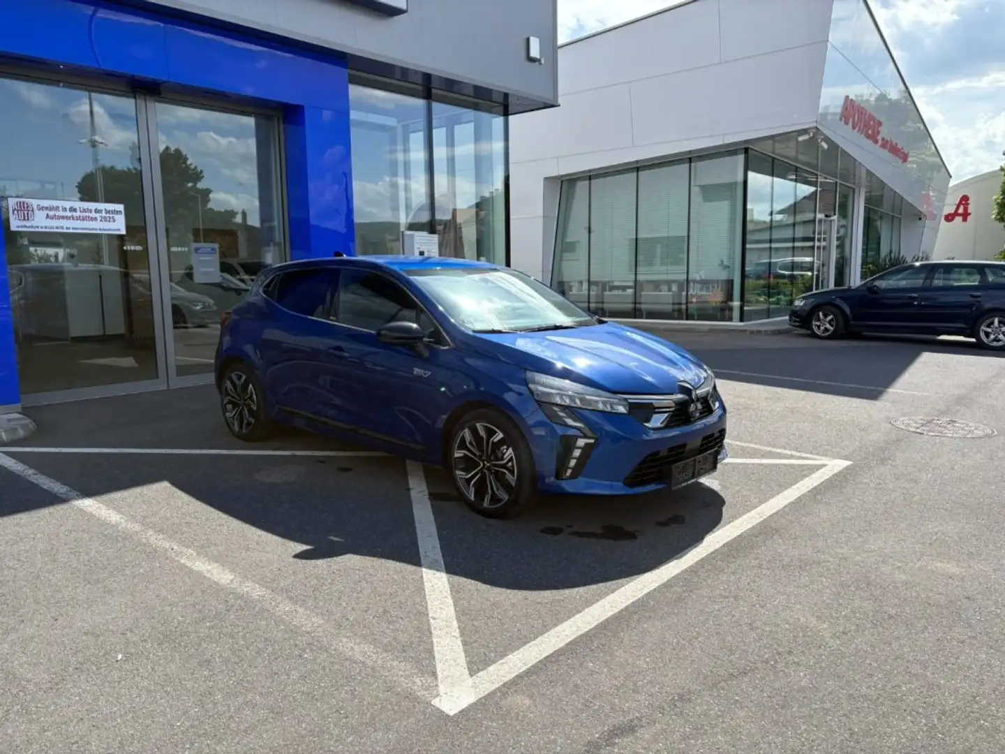 Mitsubishi Colt YUKI Intense 1,6 HEV Schwarz - 2