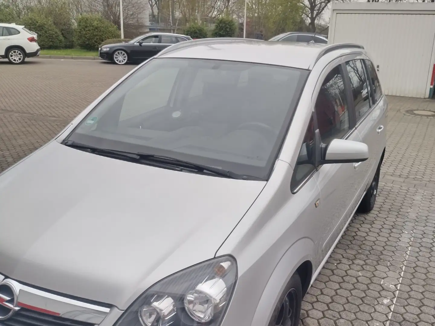 Opel Zafira 1.9 CDTI Automatik Cosmo Argintiu - 2