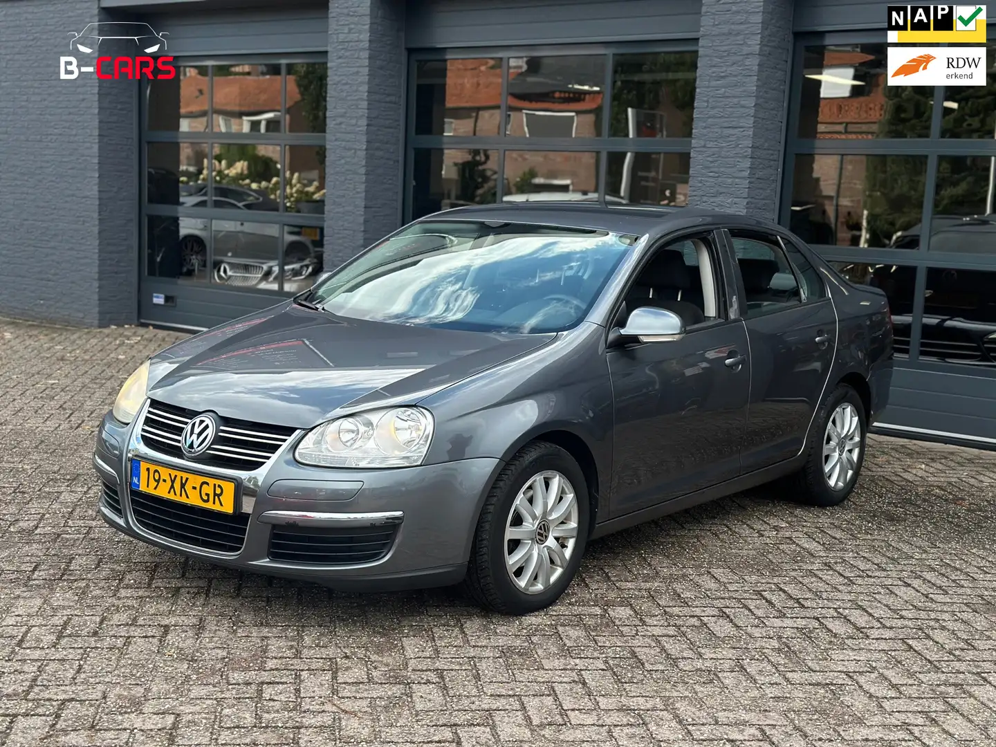 Volkswagen Jetta 1.6 Trendline Airco|Cruisec|Nap Gris - 1