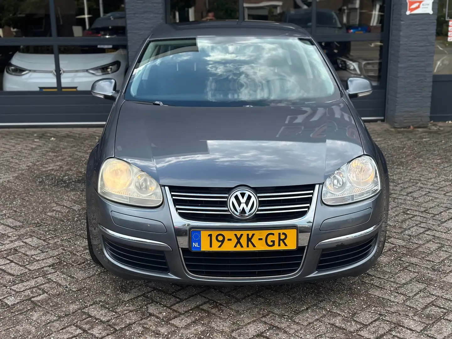 Volkswagen Jetta 1.6 Trendline Airco|Cruisec|Nap Gris - 2