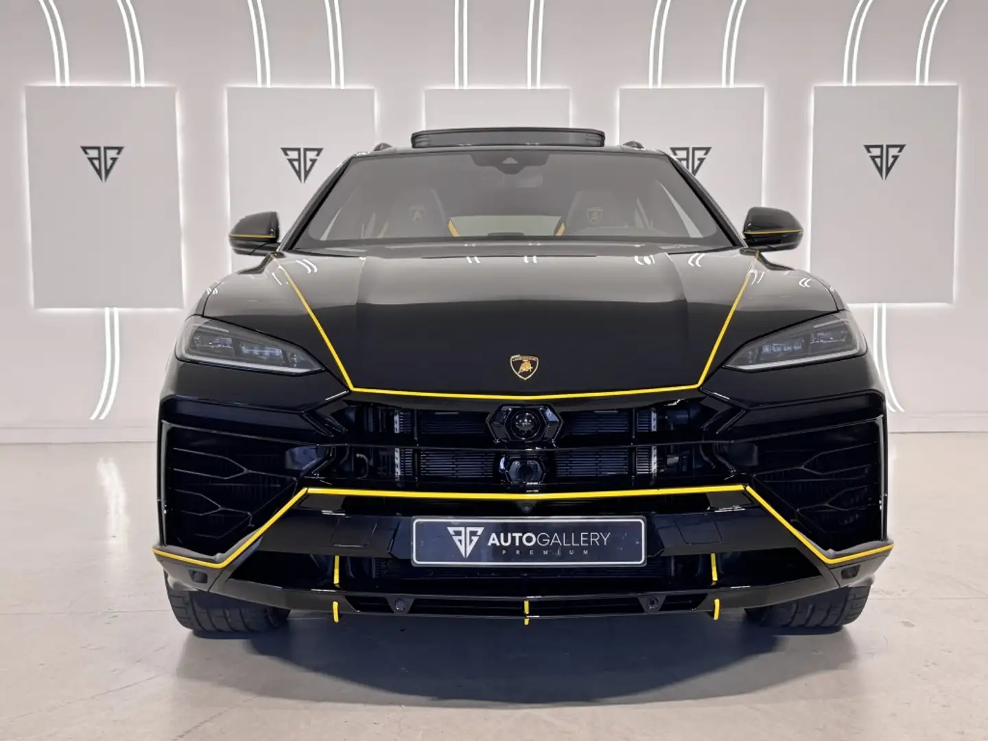 Lamborghini Urus SE Negro - 2