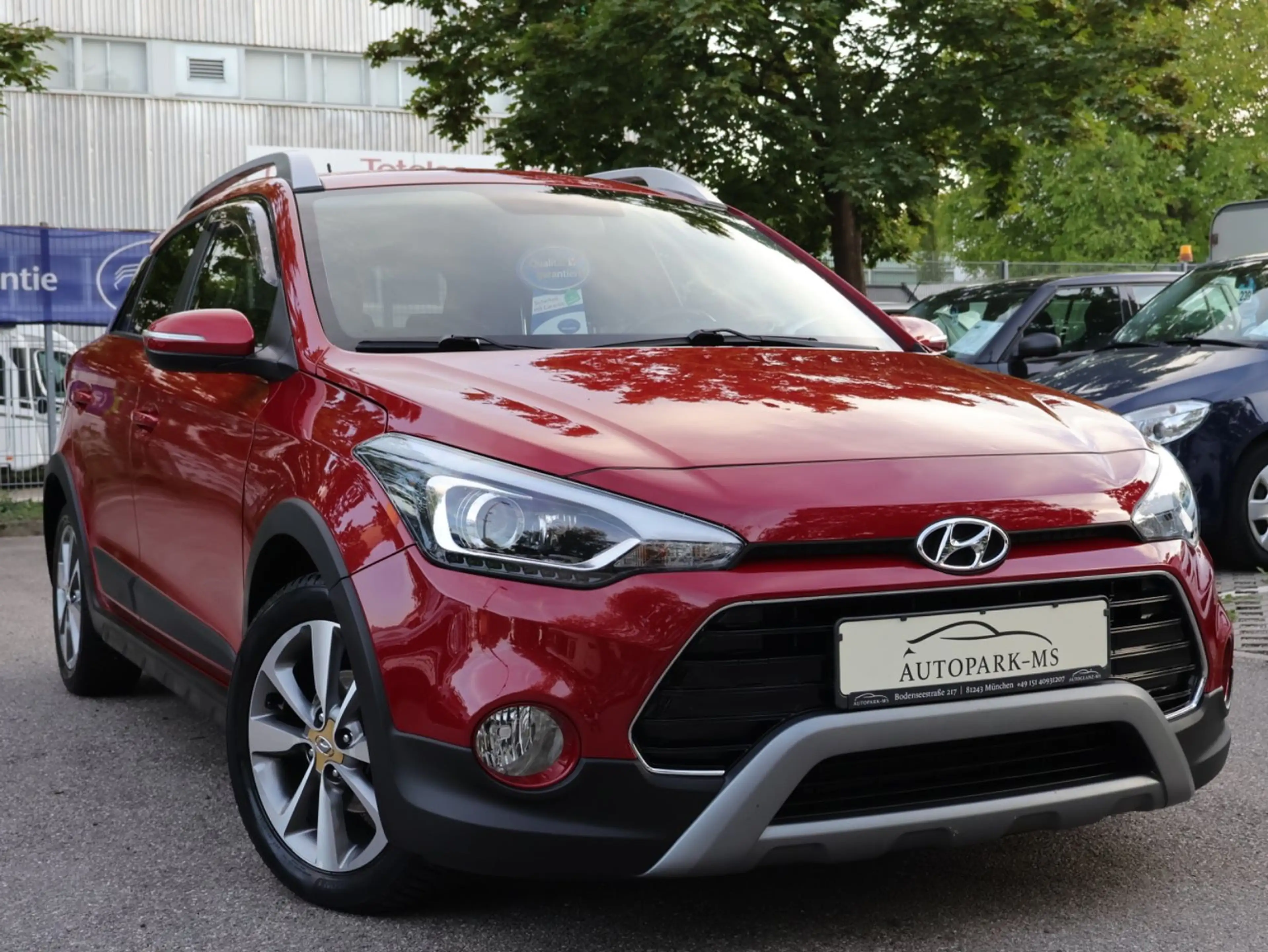 Hyundai i20 Active 1.4 Style Aut. CROSS-28TKM-NAVI-RFK — photo 3