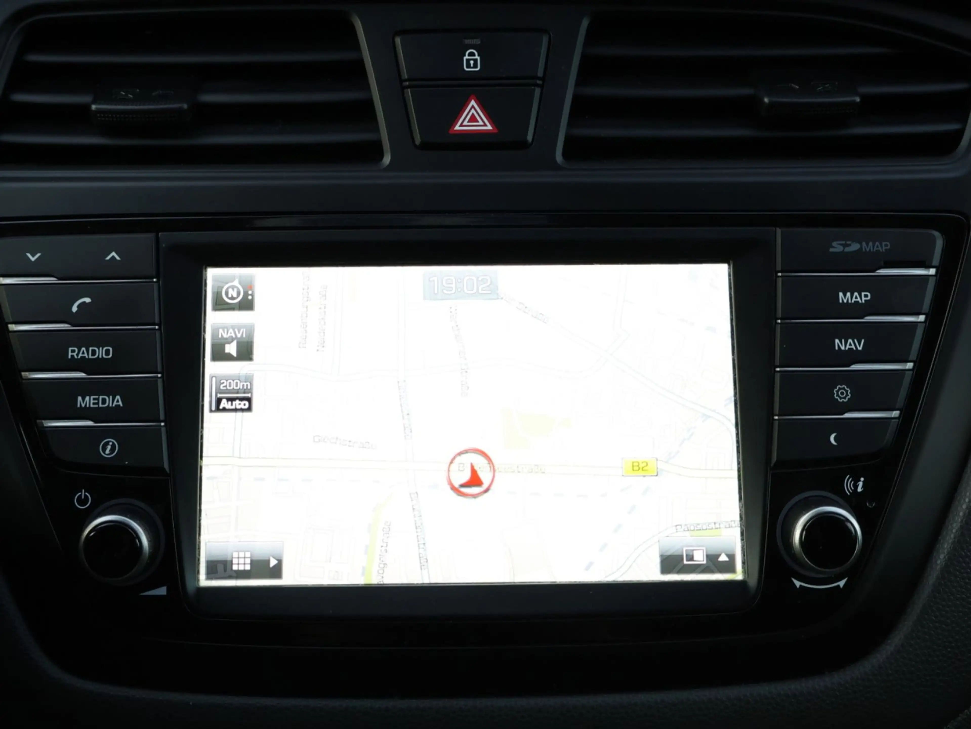 Hyundai i20 Active 1.4 Style Aut. CROSS-28TKM-NAVI-RFK — photo 10