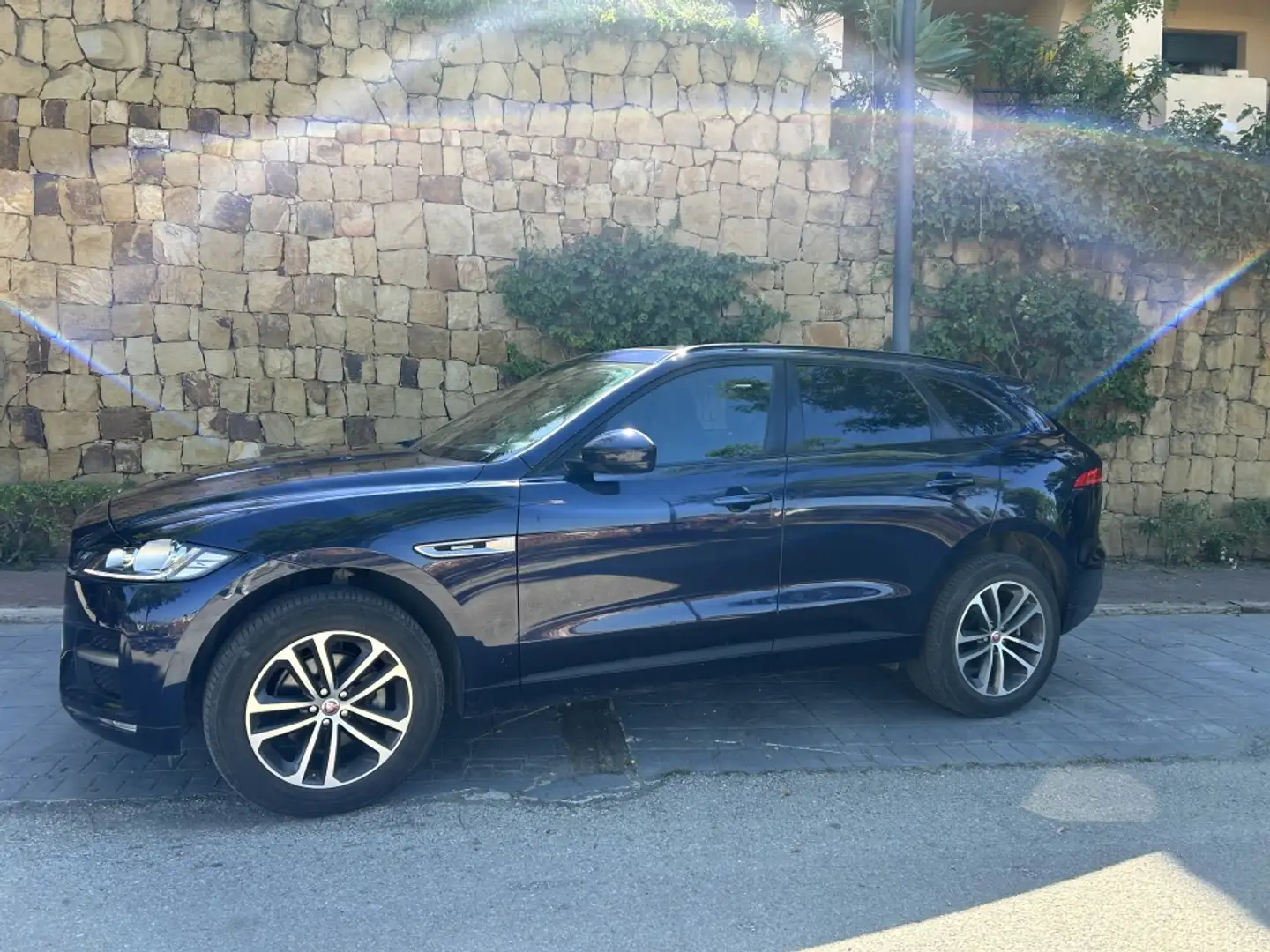 Jaguar F-Pace 2.0i4D R-Sport Aut. AWD 180 Azul - 2