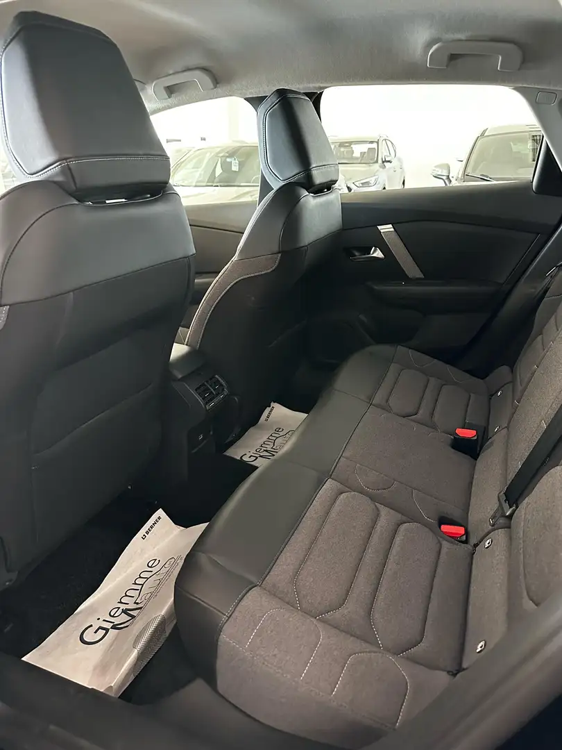 Citroen C4 1.2 puretech Shine s&s 130cv eat8 - 1