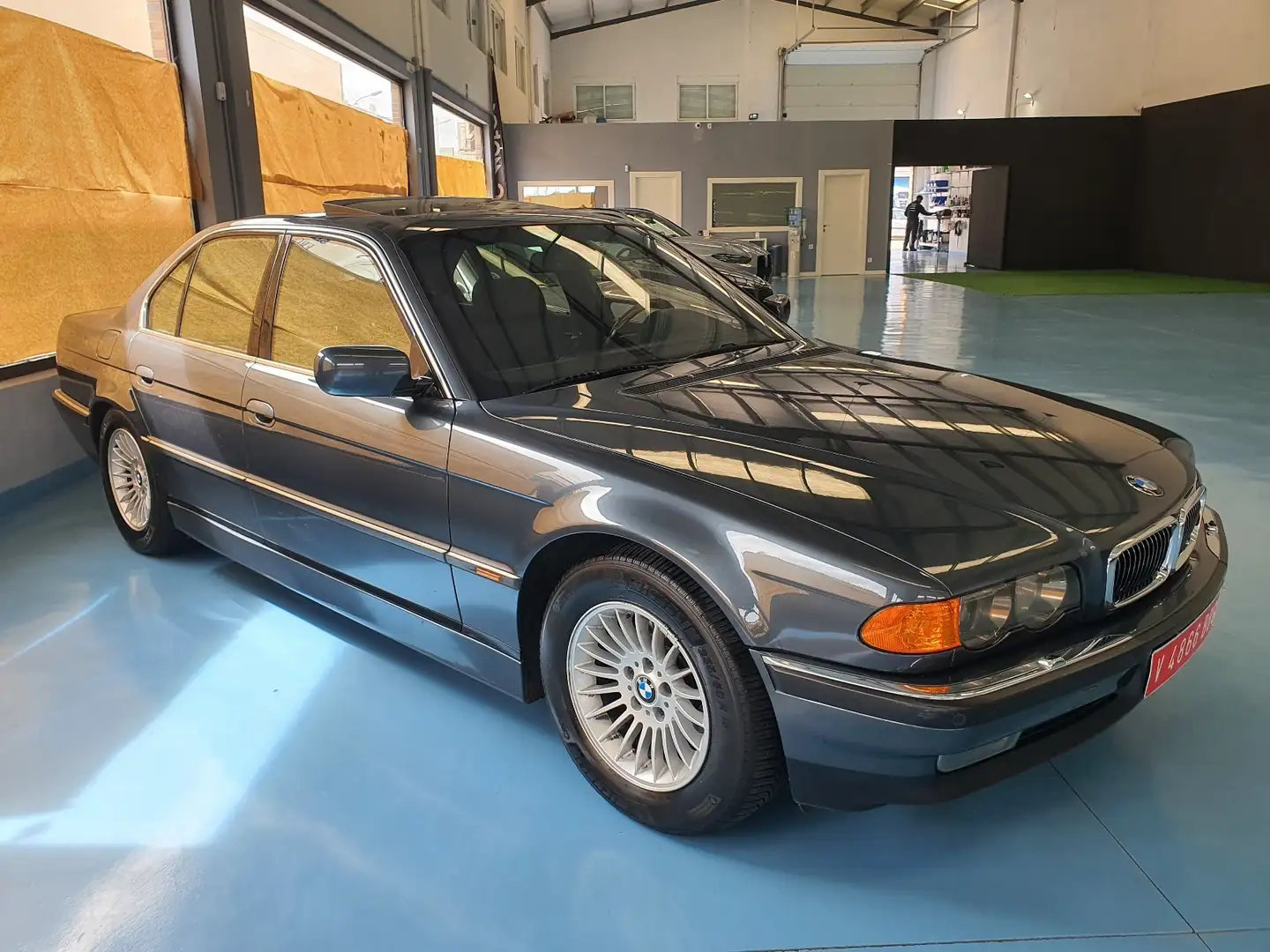 BMW 750 750i Aut. - 1