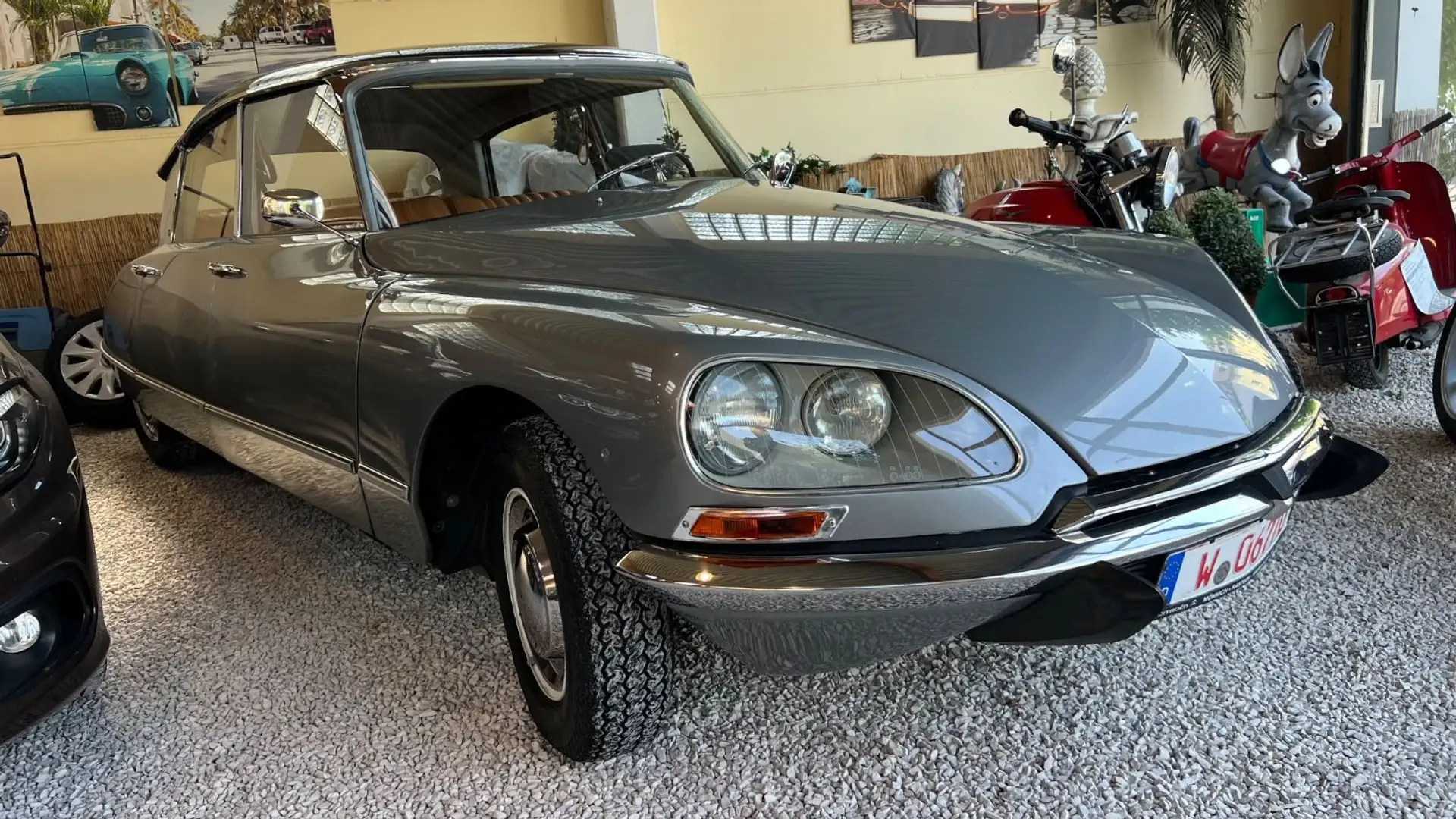Citroen DS Argent - 1