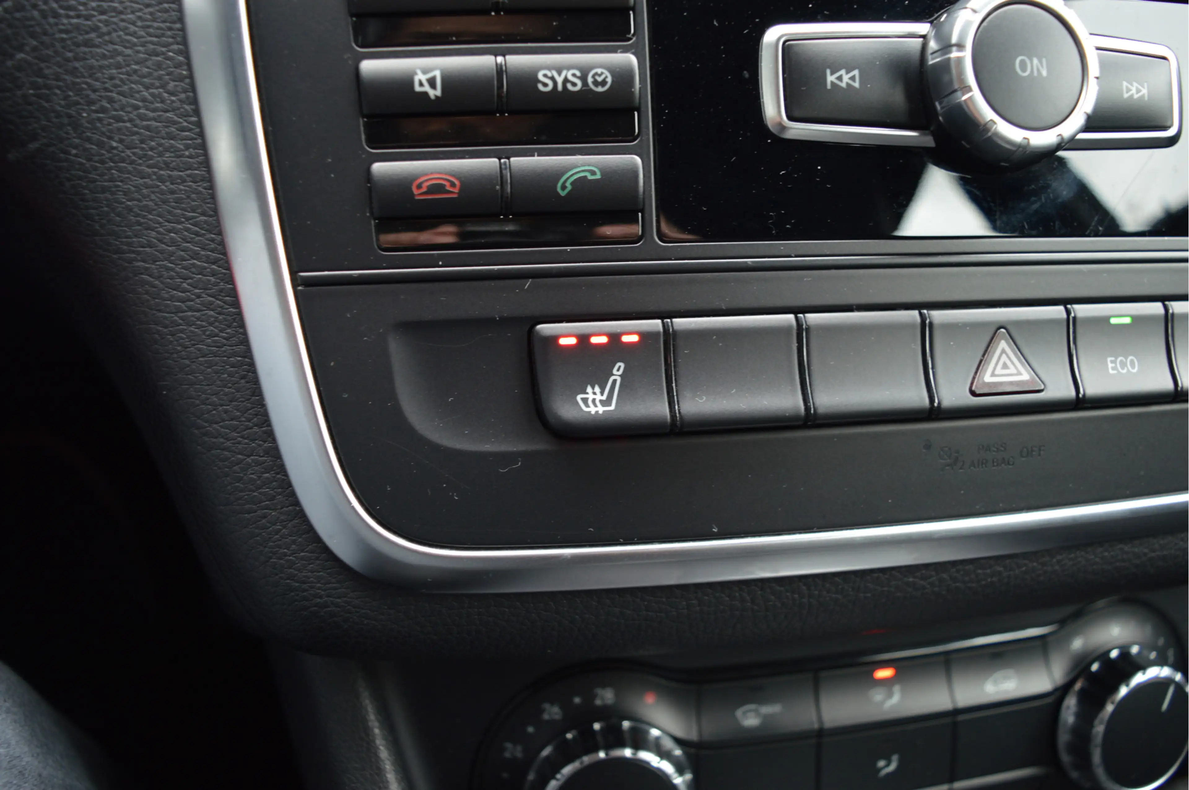 Mercedes-Benz CLA 180 Ambition | CAMERA | CARPLAY | — photo 15