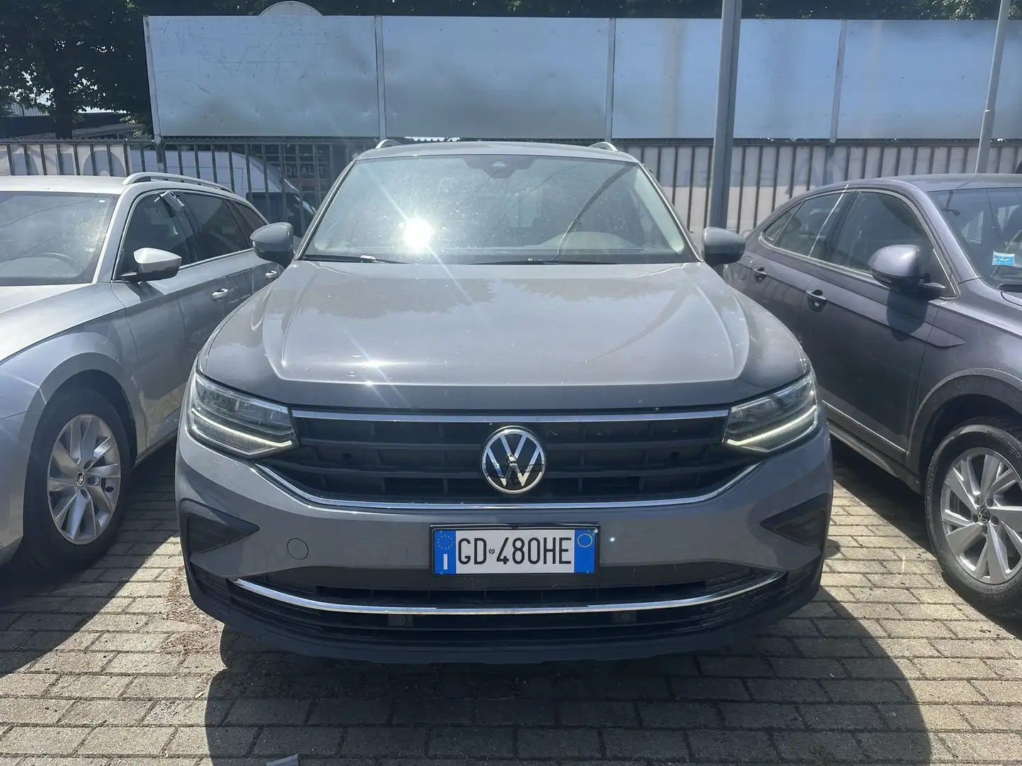 Volkswagen Tiguan 1.5 TSI 150 CV ACT Life Grigio - 2