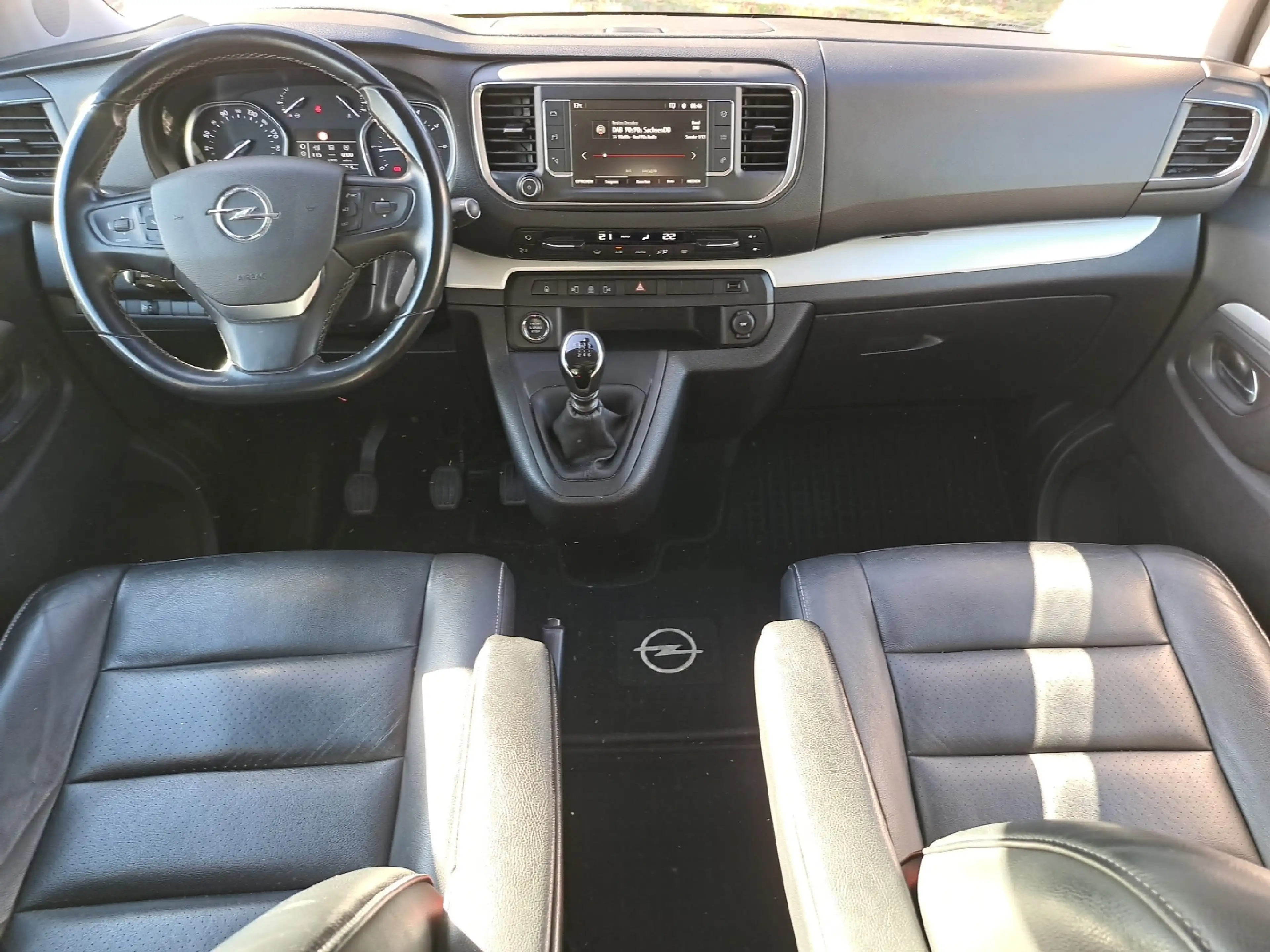 Opel Zafira Life 2.0 D Elegance M *ACC*Bi-Xenon*PANO* — photo 10