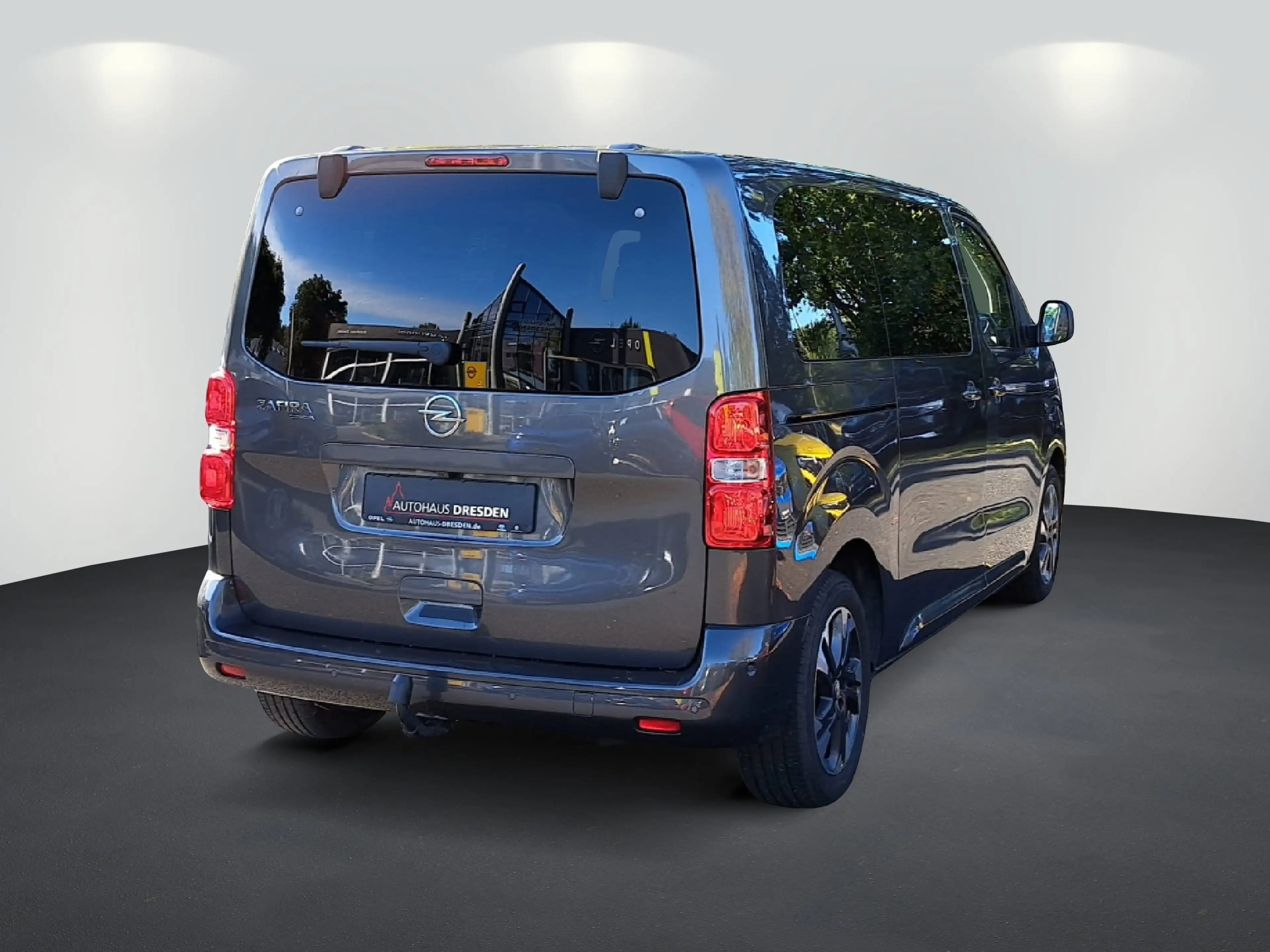 Opel Zafira Life 2.0 D Elegance M *ACC*Bi-Xenon*PANO* — photo 5