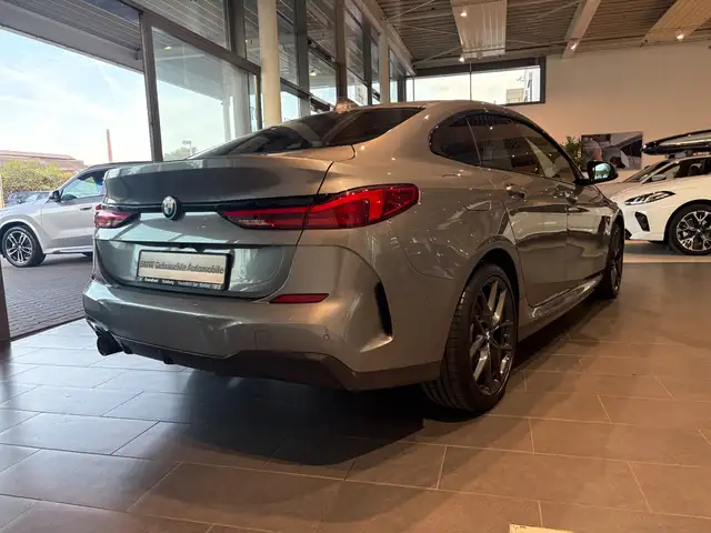 BMW 2 Series view 6
