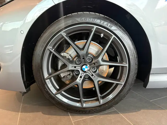 BMW 2 Series view 10