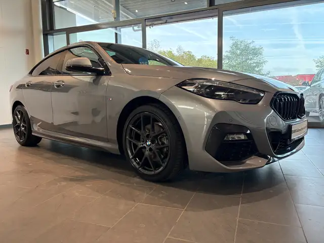 BMW 2 Series view 29