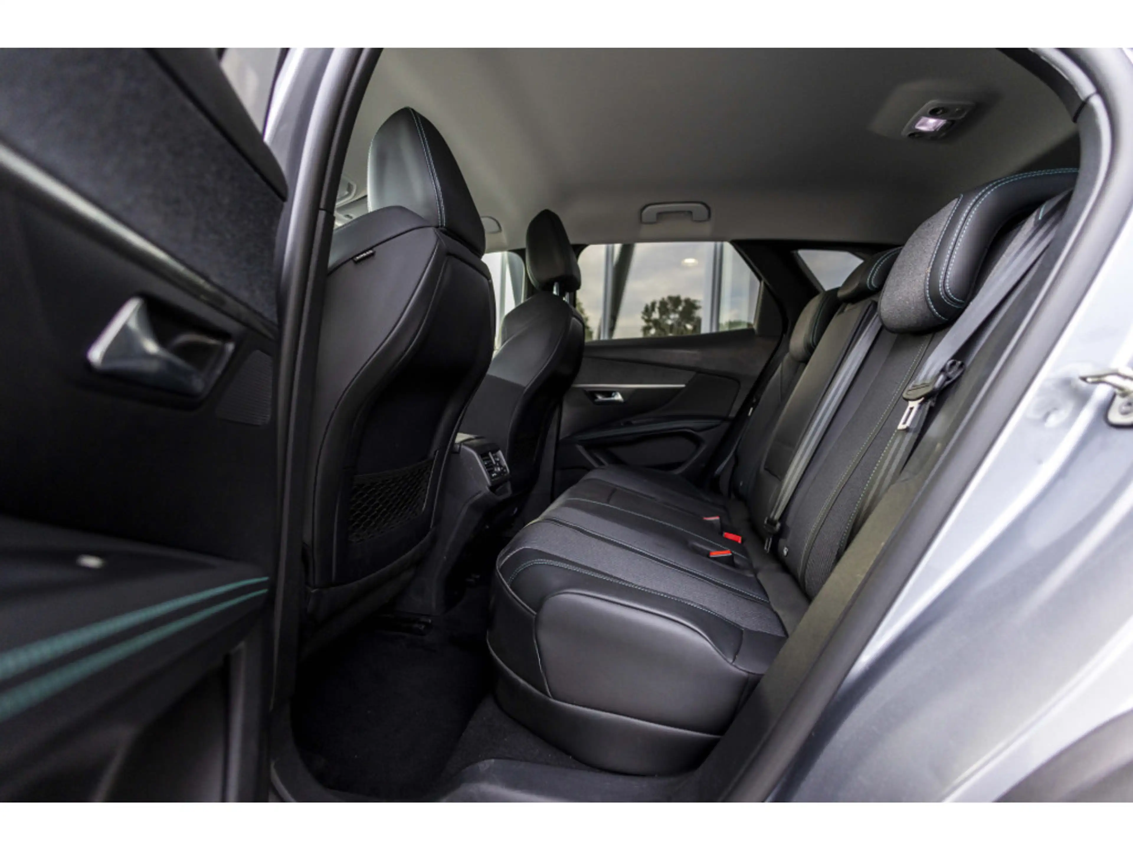 Peugeot 3008 1.6 HYbrid 225 Allure Pack Business | Carplay | Ca — photo 10