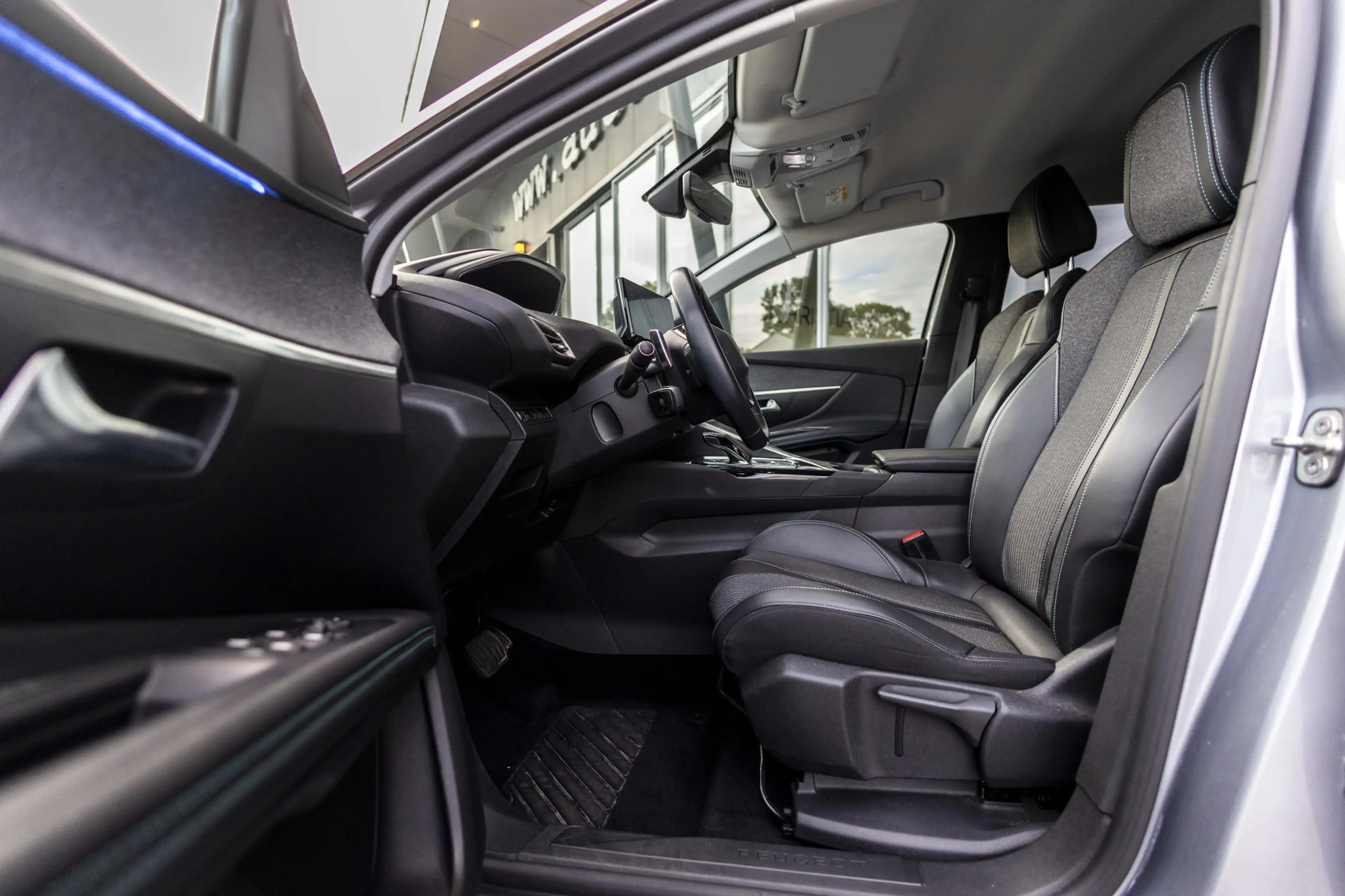 Peugeot 3008 1.6 HYbrid 225 Allure Pack Business | Carplay | Ca — photo 9