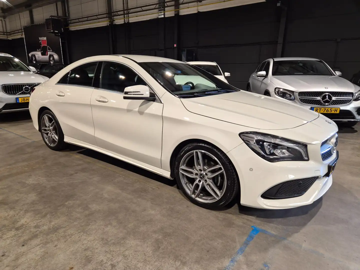 Mercedes-Benz CLA 180 Business Solution AMG - Clima - Cruise - Navigatie Blanc - 2