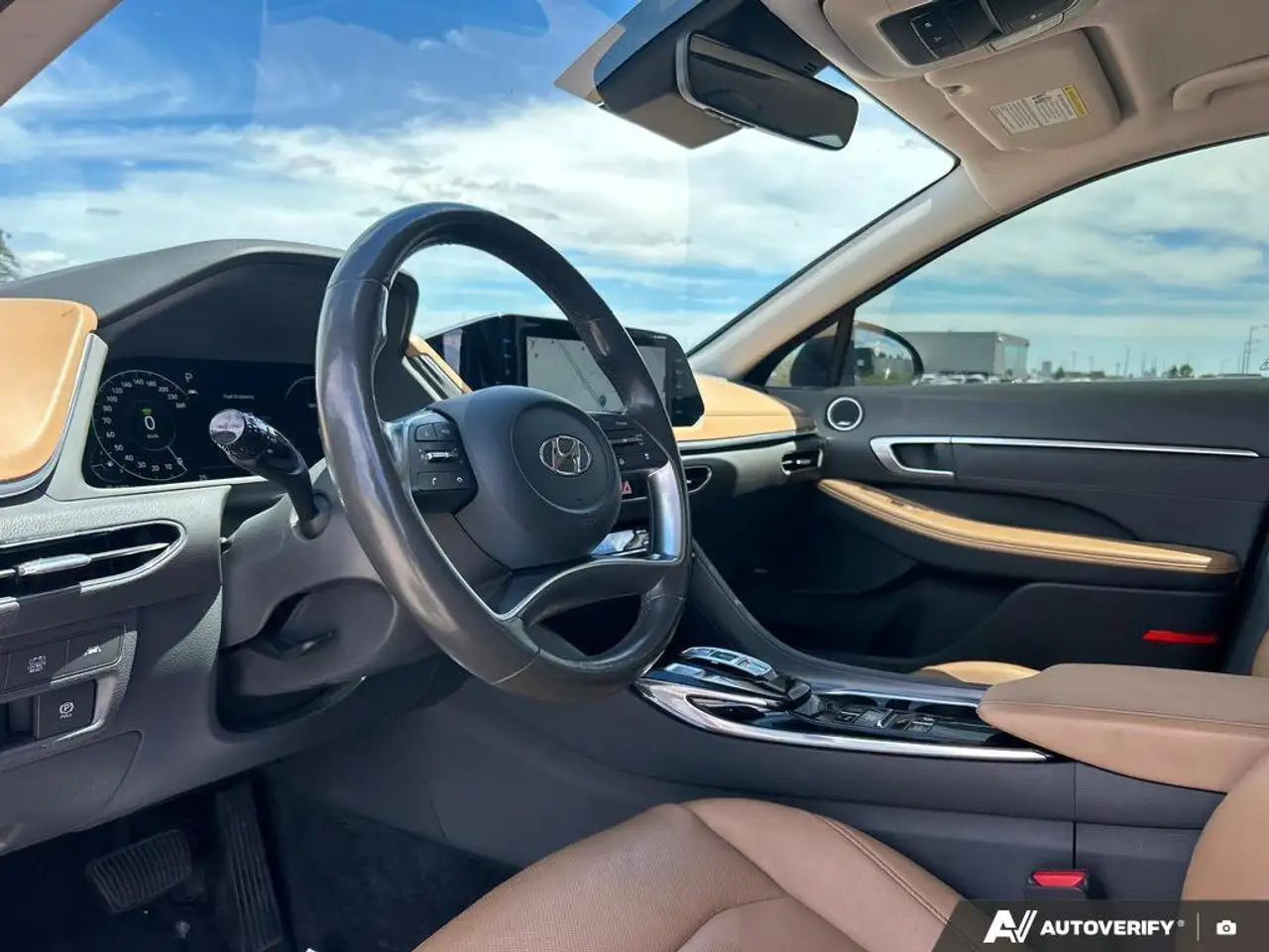Hyundai SONATA снимка Hyundai SONATA
