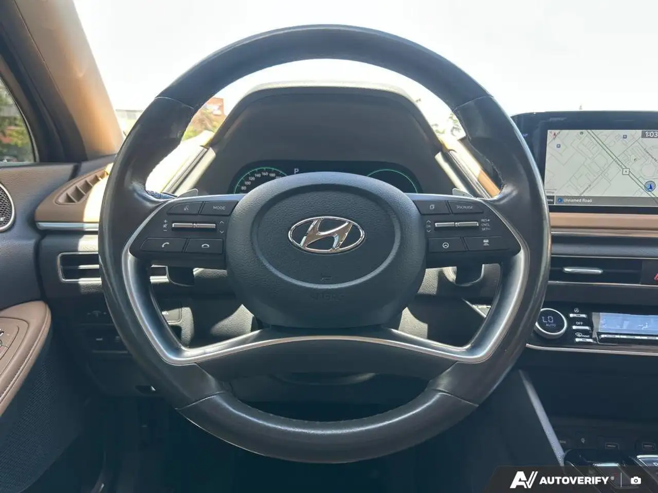 Hyundai SONATA снимка Hyundai SONATA
