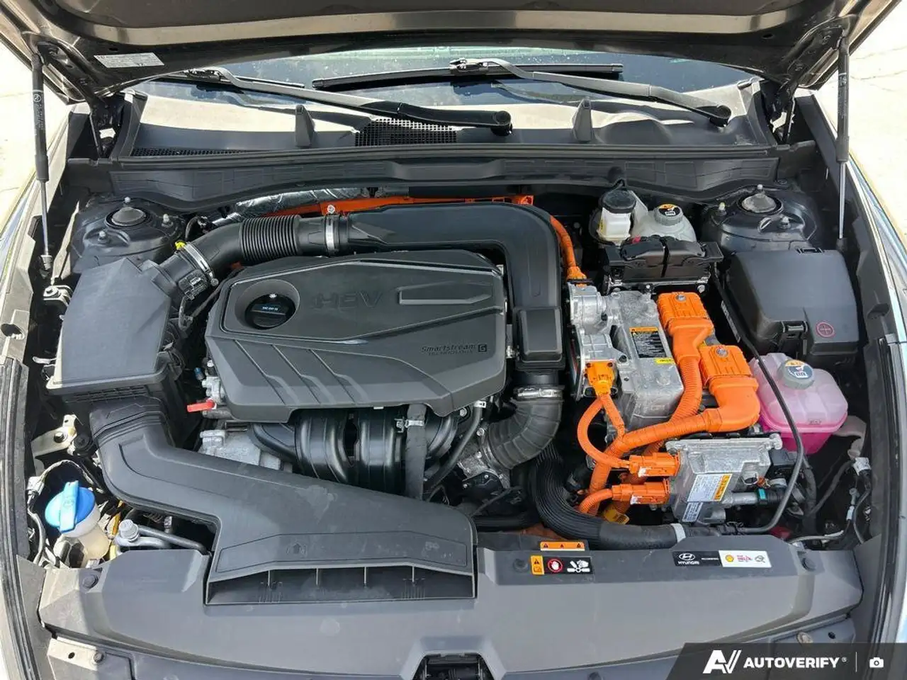 Hyundai SONATA снимка Hyundai SONATA