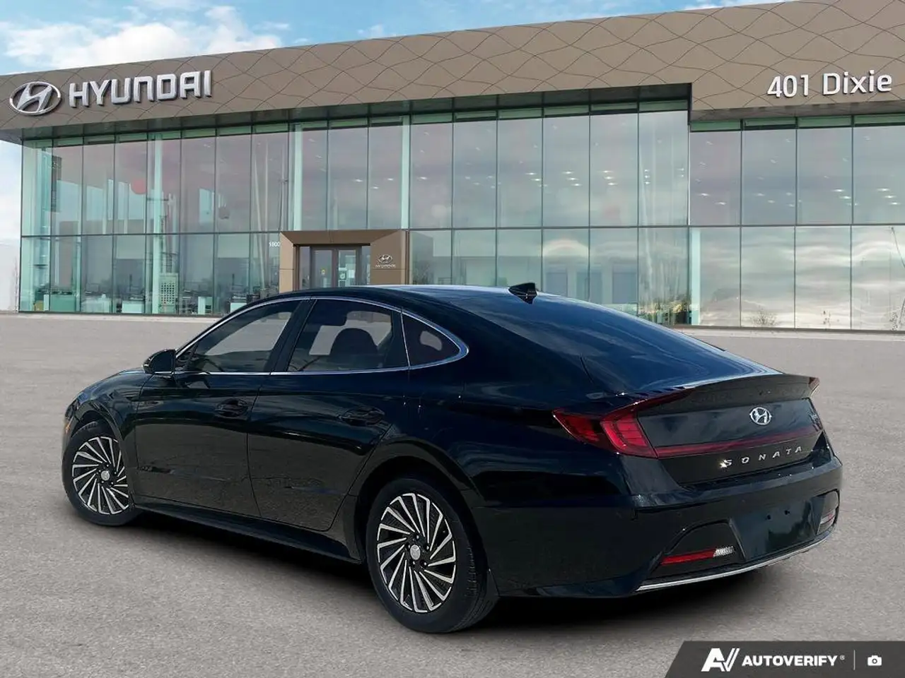 Hyundai SONATA снимка Hyundai SONATA
