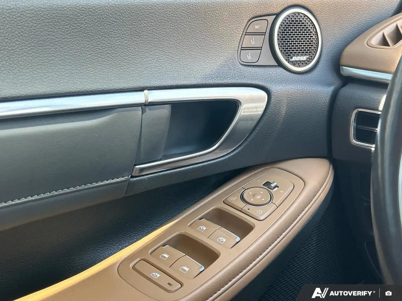Hyundai SONATA снимка Hyundai SONATA