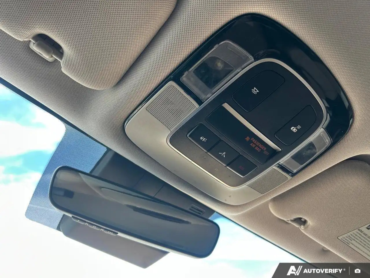 Hyundai SONATA снимка Hyundai SONATA