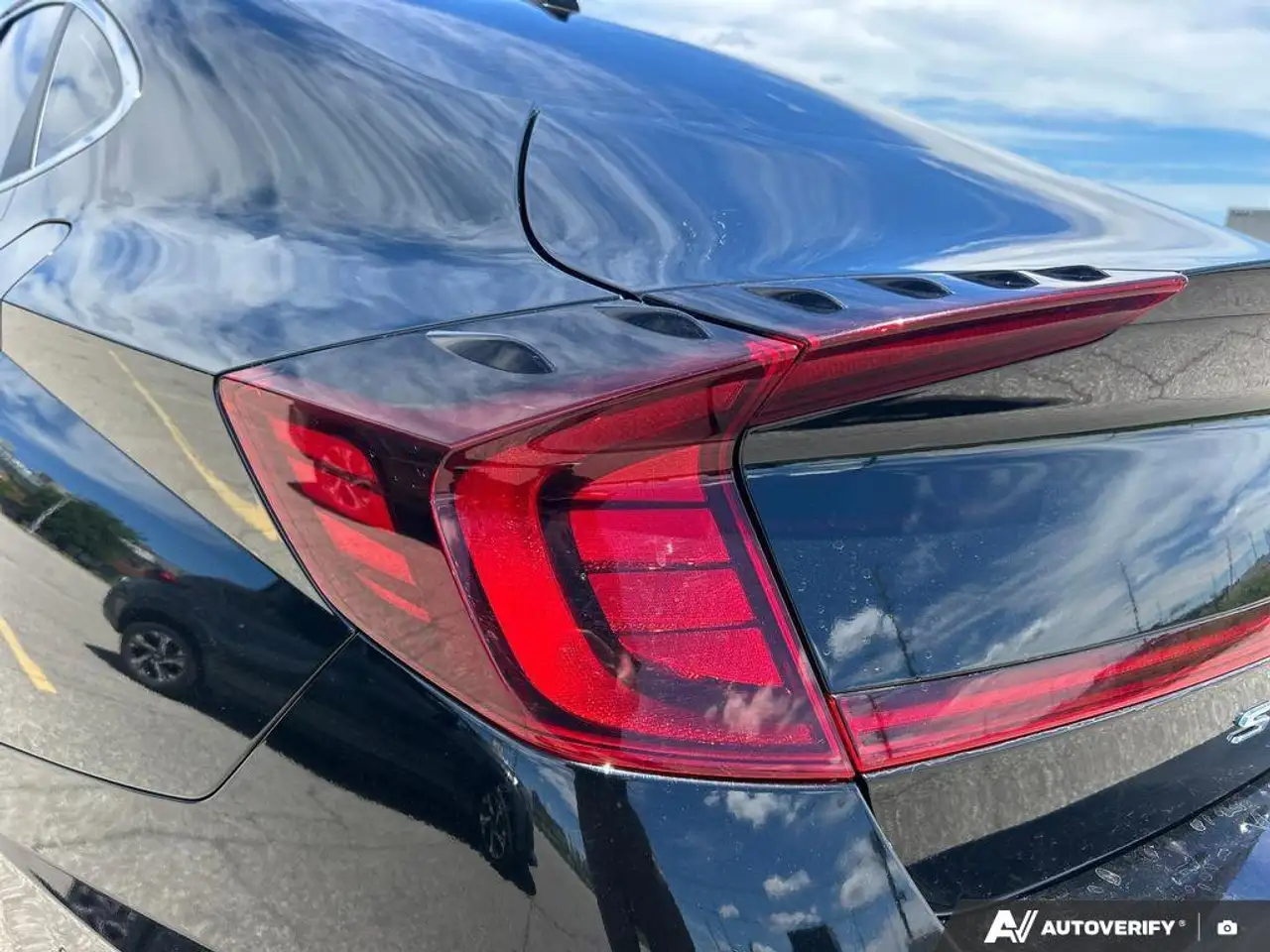 Hyundai SONATA снимка Hyundai SONATA