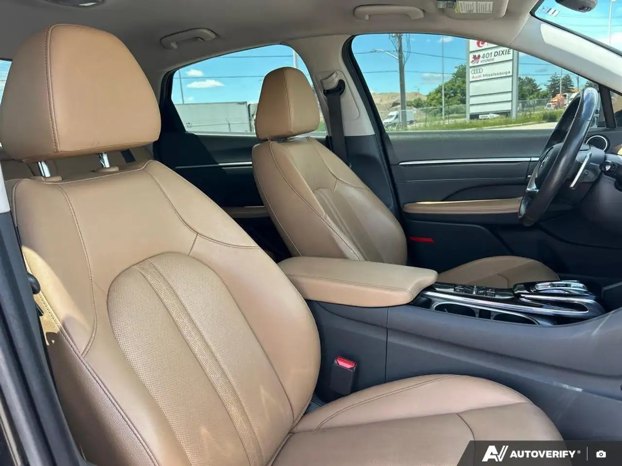 Hyundai SONATA снимка Hyundai SONATA