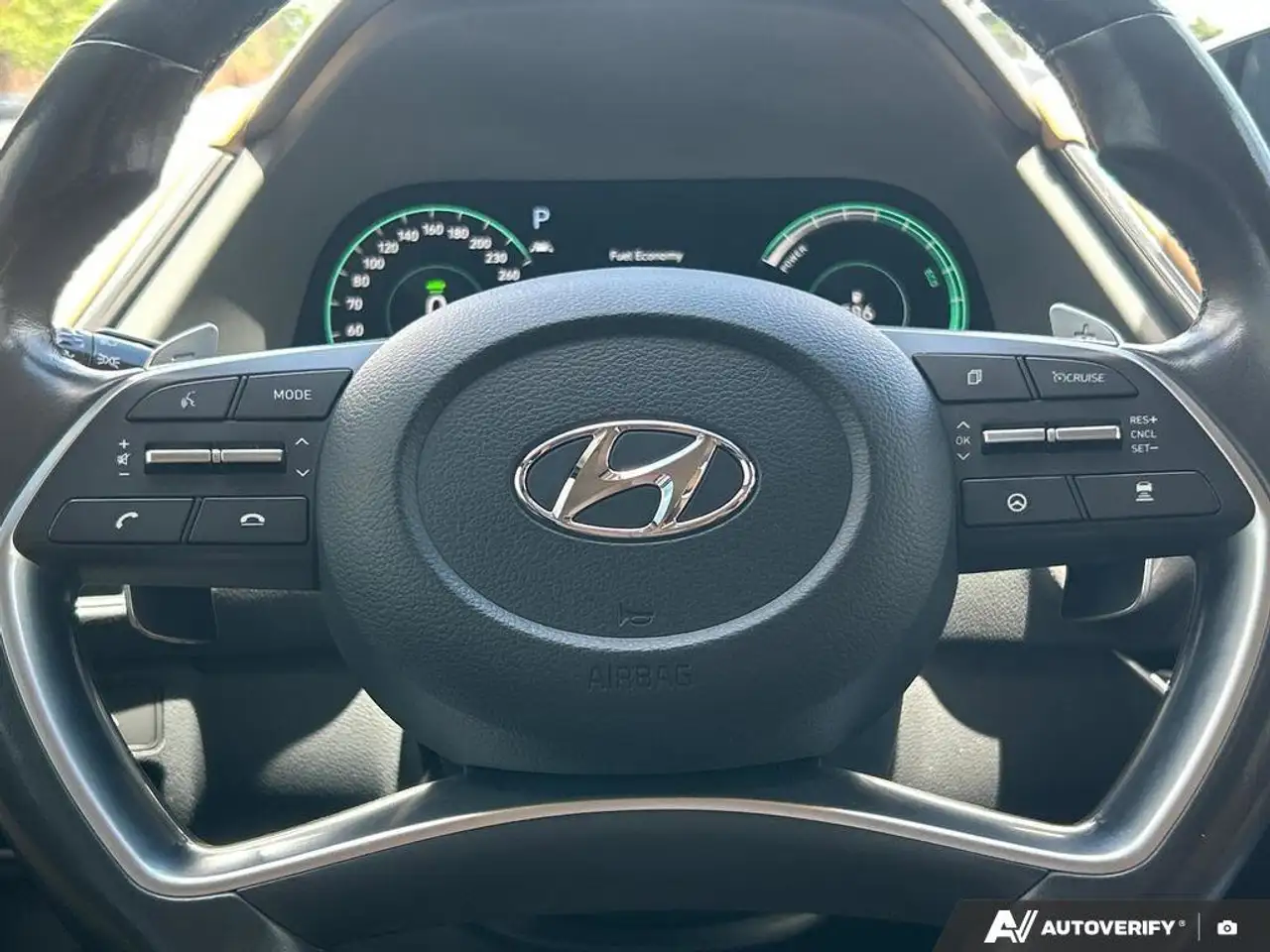 Hyundai SONATA снимка Hyundai SONATA