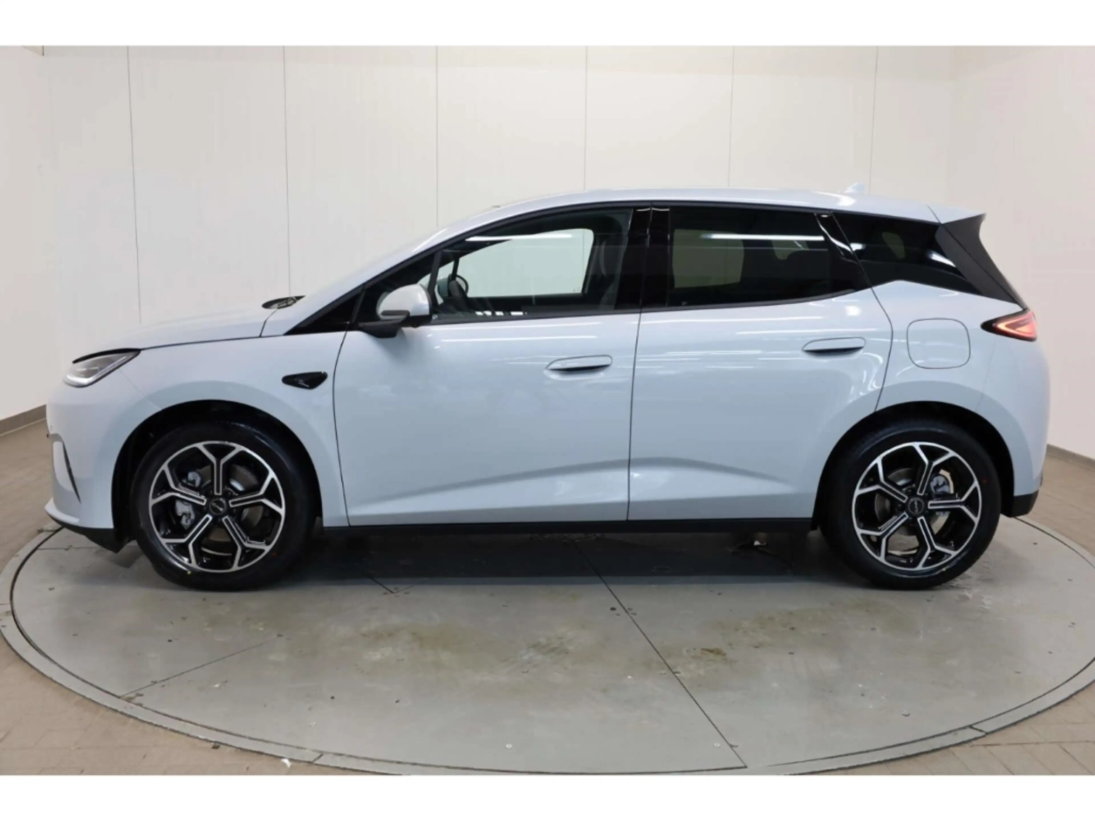 BYD Dolphin G DM-i Comfort — photo 5