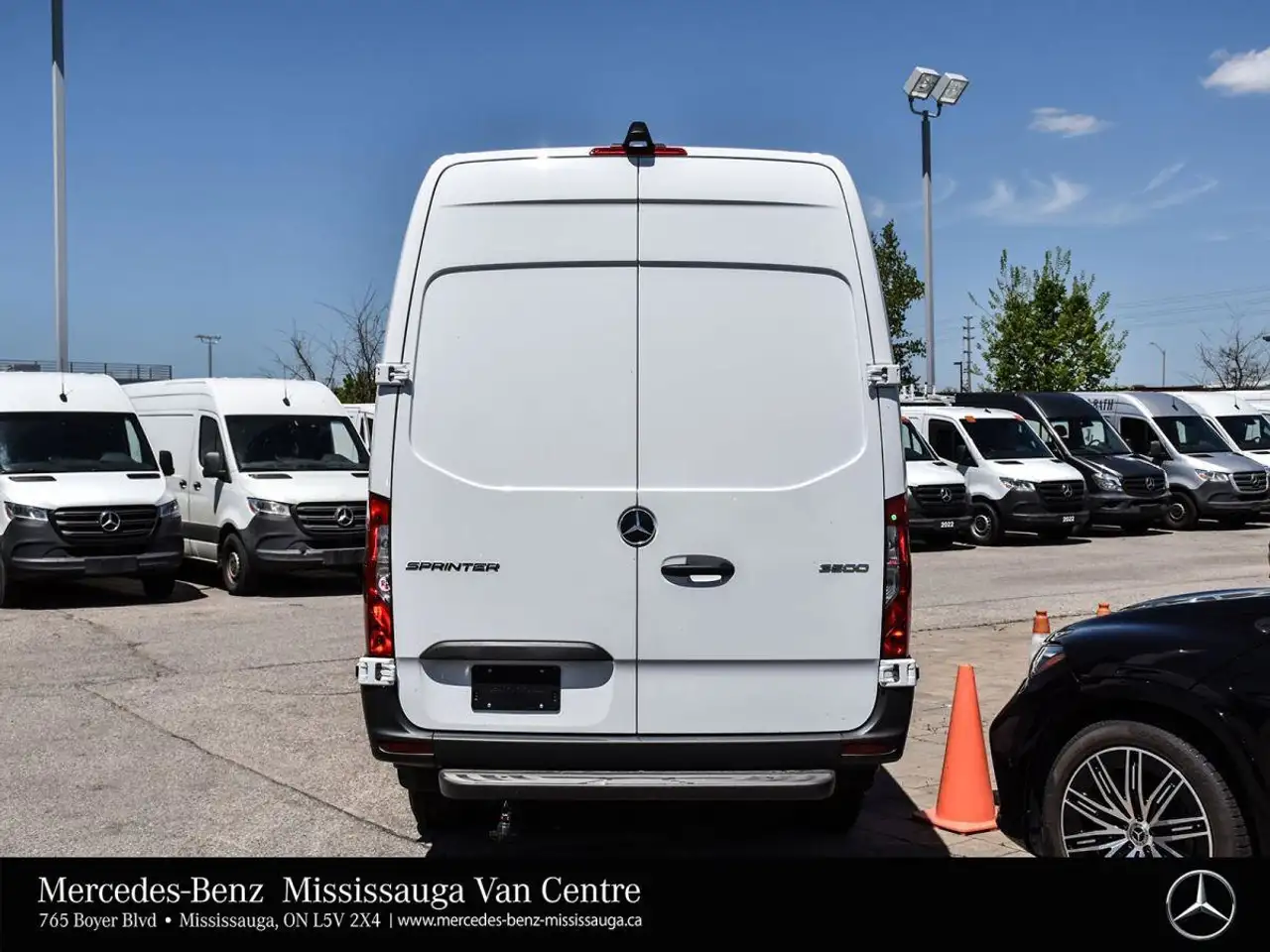 Mercedes-Benz Sprinter снимка Mercedes-Benz Sprinter